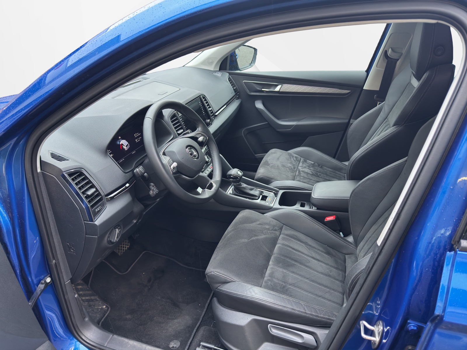 SKODA Karoq 1.5 TSI Selection DSG-image-8