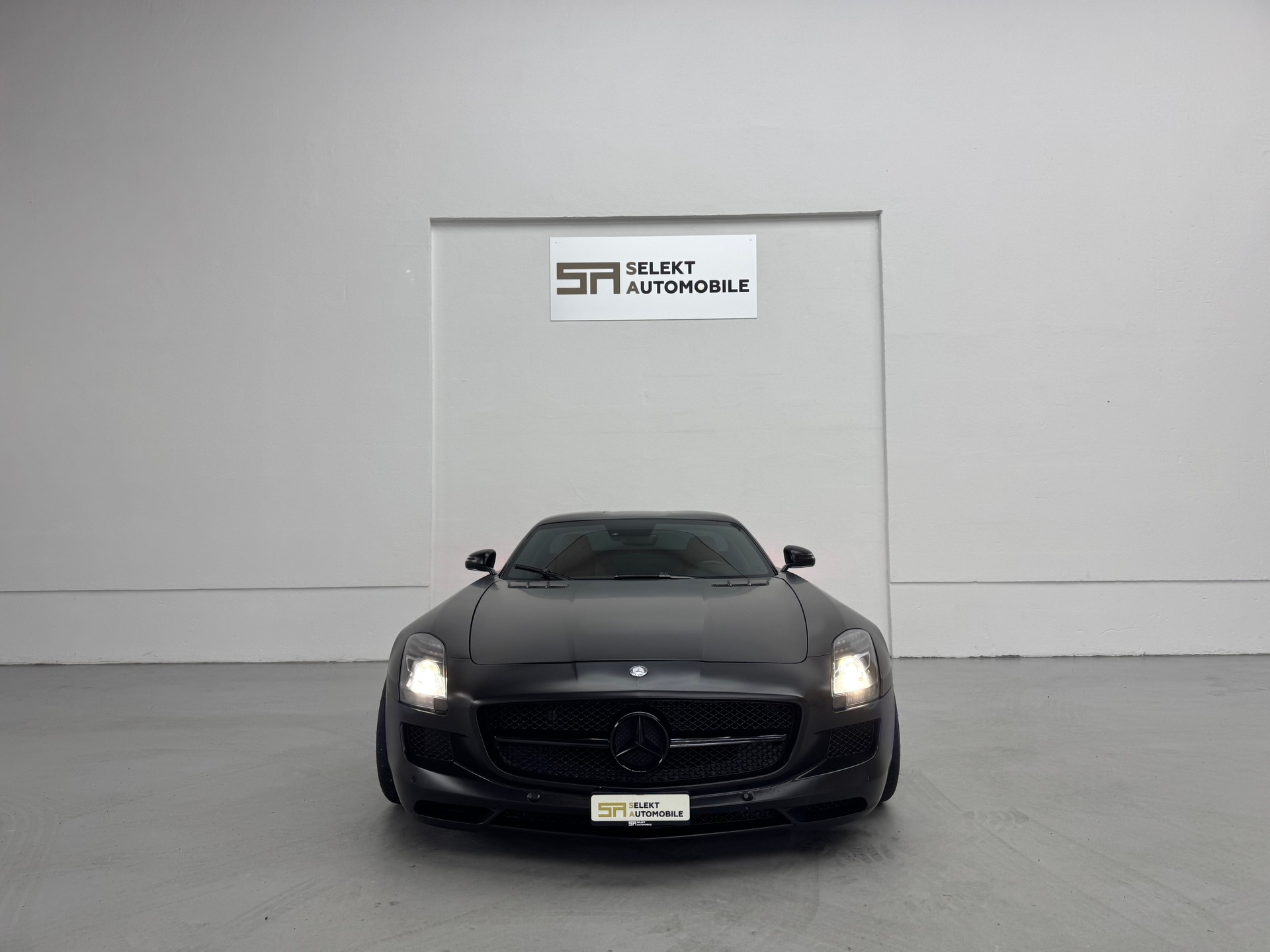 MERCEDES-BENZ SLS 63 AMG Speedshift-image-3