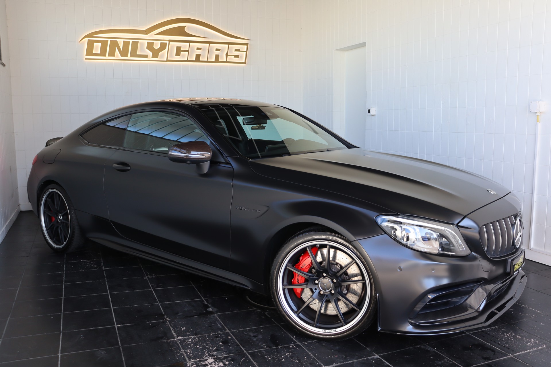 MERCEDES-BENZ C 63 S AMG 9G-TRONIC ** AERODYNAMIK-PAKET ** CABRON INTERIOR & EXTERIOR ** BURMESTER ** CH-FAHRZEUG **-image-2