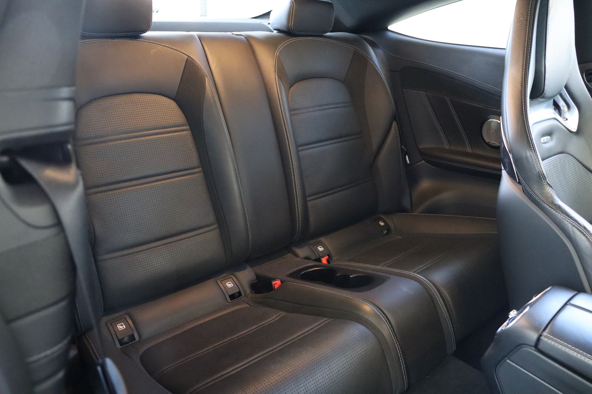 MERCEDES-BENZ C 63 S AMG 9G-TRONIC ** AERODYNAMIK-PAKET ** CABRON INTERIOR & EXTERIOR ** BURMESTER ** CH-FAHRZEUG **-image-19