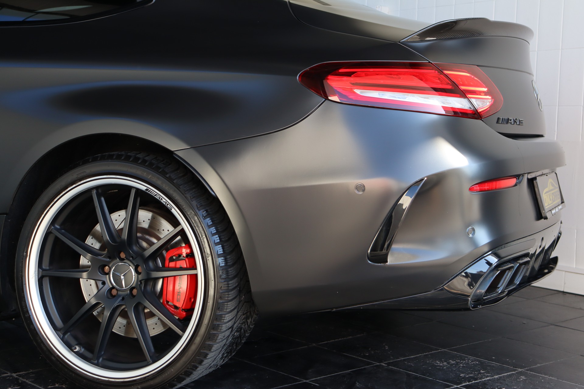 MERCEDES-BENZ C 63 S AMG 9G-TRONIC ** AERODYNAMIK-PAKET ** CABRON INTERIOR & EXTERIOR ** BURMESTER ** CH-FAHRZEUG **-image-10