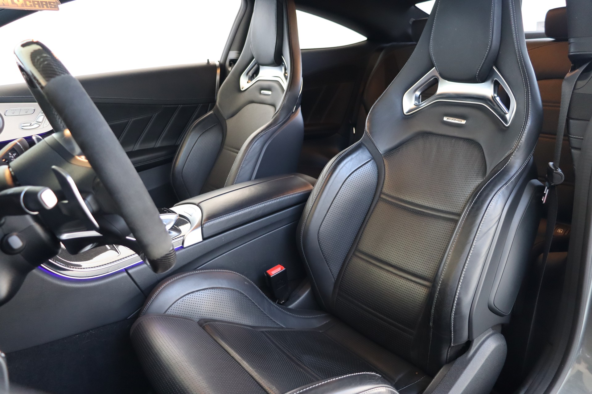 MERCEDES-BENZ C 63 S AMG 9G-TRONIC ** AERODYNAMIK-PAKET ** CABRON INTERIOR & EXTERIOR ** BURMESTER ** CH-FAHRZEUG **-image-17
