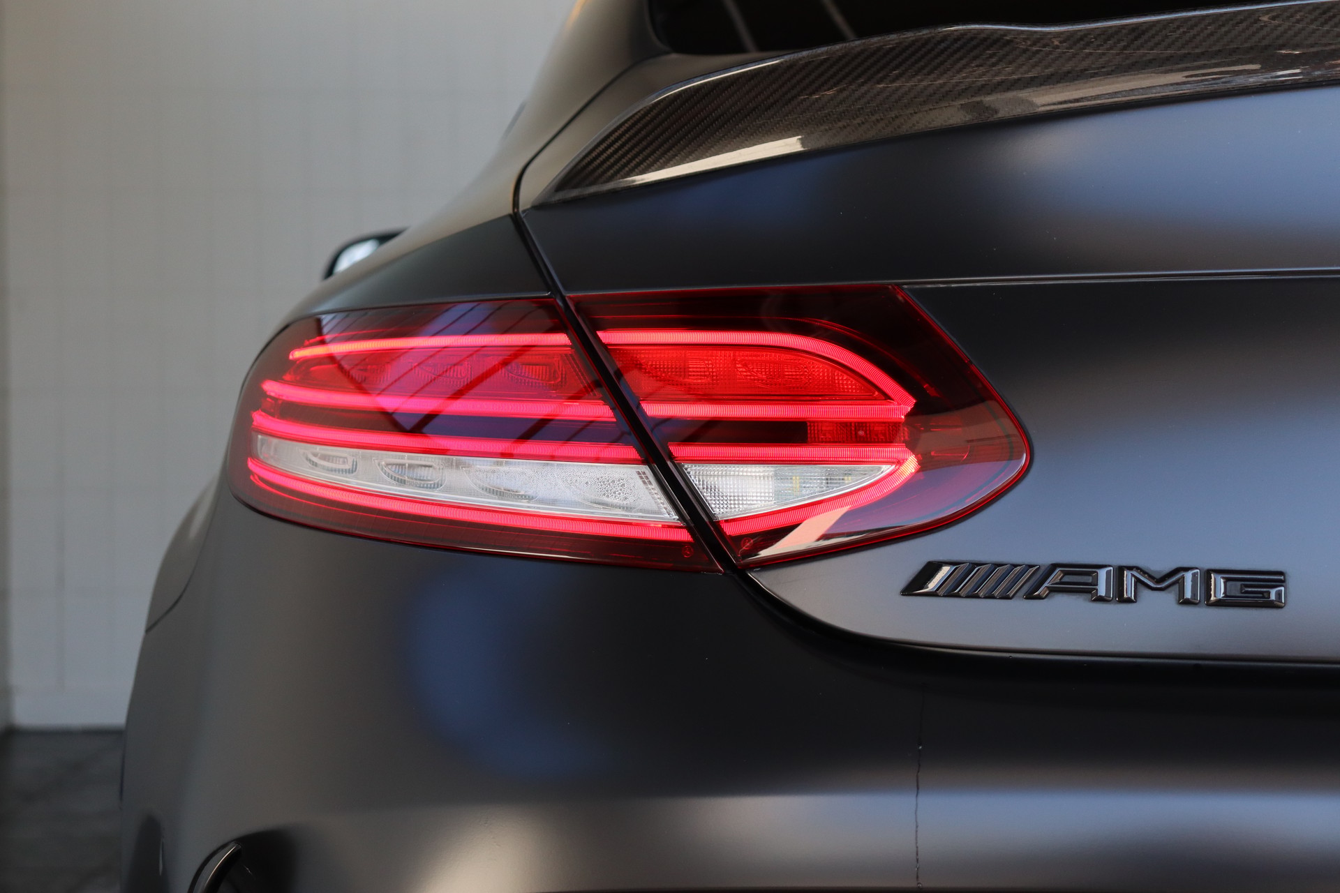 MERCEDES-BENZ C 63 S AMG 9G-TRONIC ** AERODYNAMIK-PAKET ** CABRON INTERIOR & EXTERIOR ** BURMESTER ** CH-FAHRZEUG **-image-12