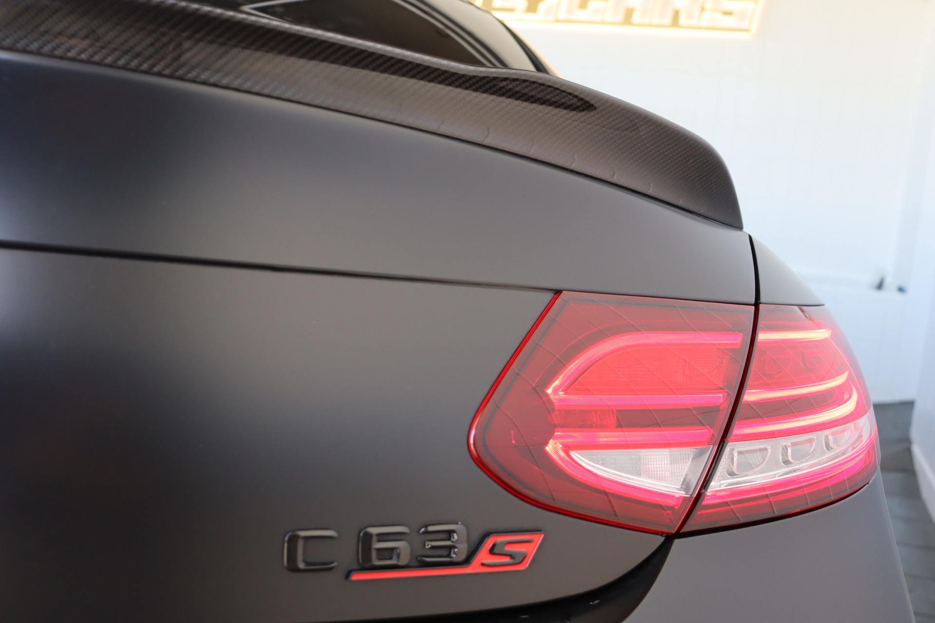 MERCEDES-BENZ C 63 S AMG 9G-TRONIC ** AERODYNAMIK-PAKET ** CABRON INTERIOR & EXTERIOR ** BURMESTER ** CH-FAHRZEUG **-image-11