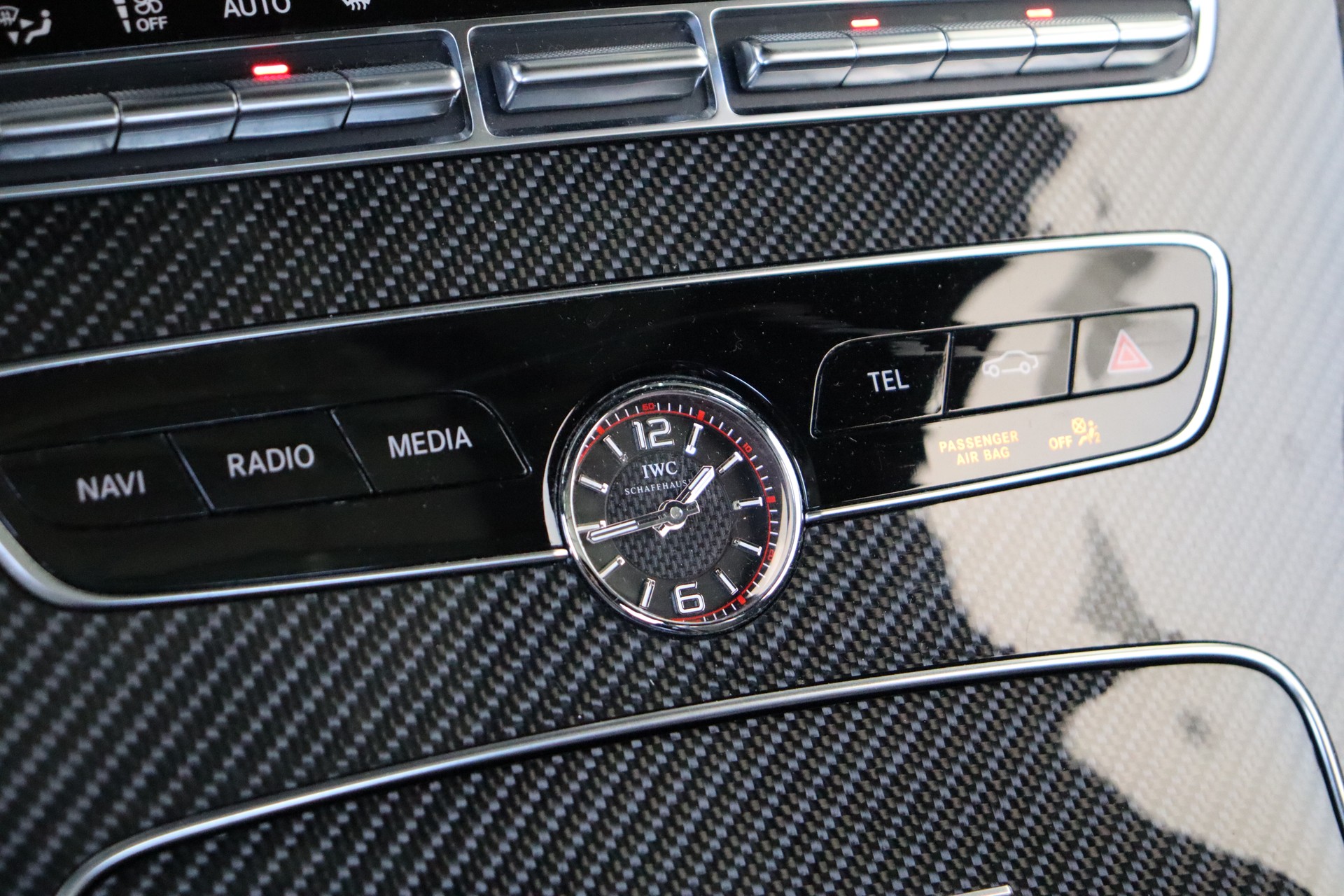 MERCEDES-BENZ C 63 S AMG 9G-TRONIC ** AERODYNAMIK-PAKET ** CABRON INTERIOR & EXTERIOR ** BURMESTER ** CH-FAHRZEUG **-image-26