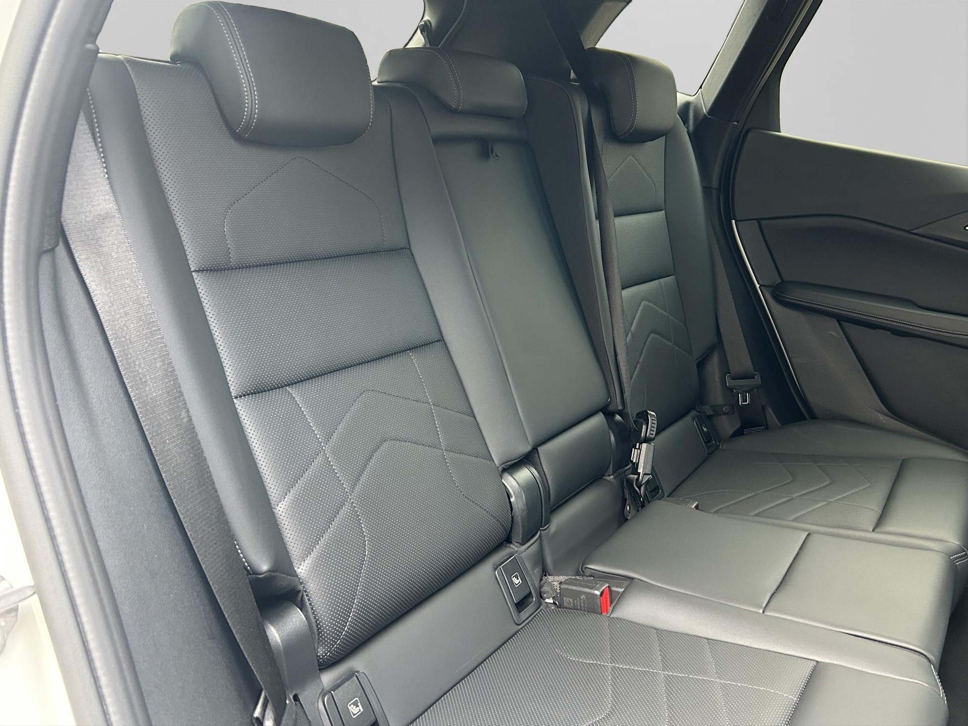 BMW 223d xDrive Active Tourer MSport-image-18