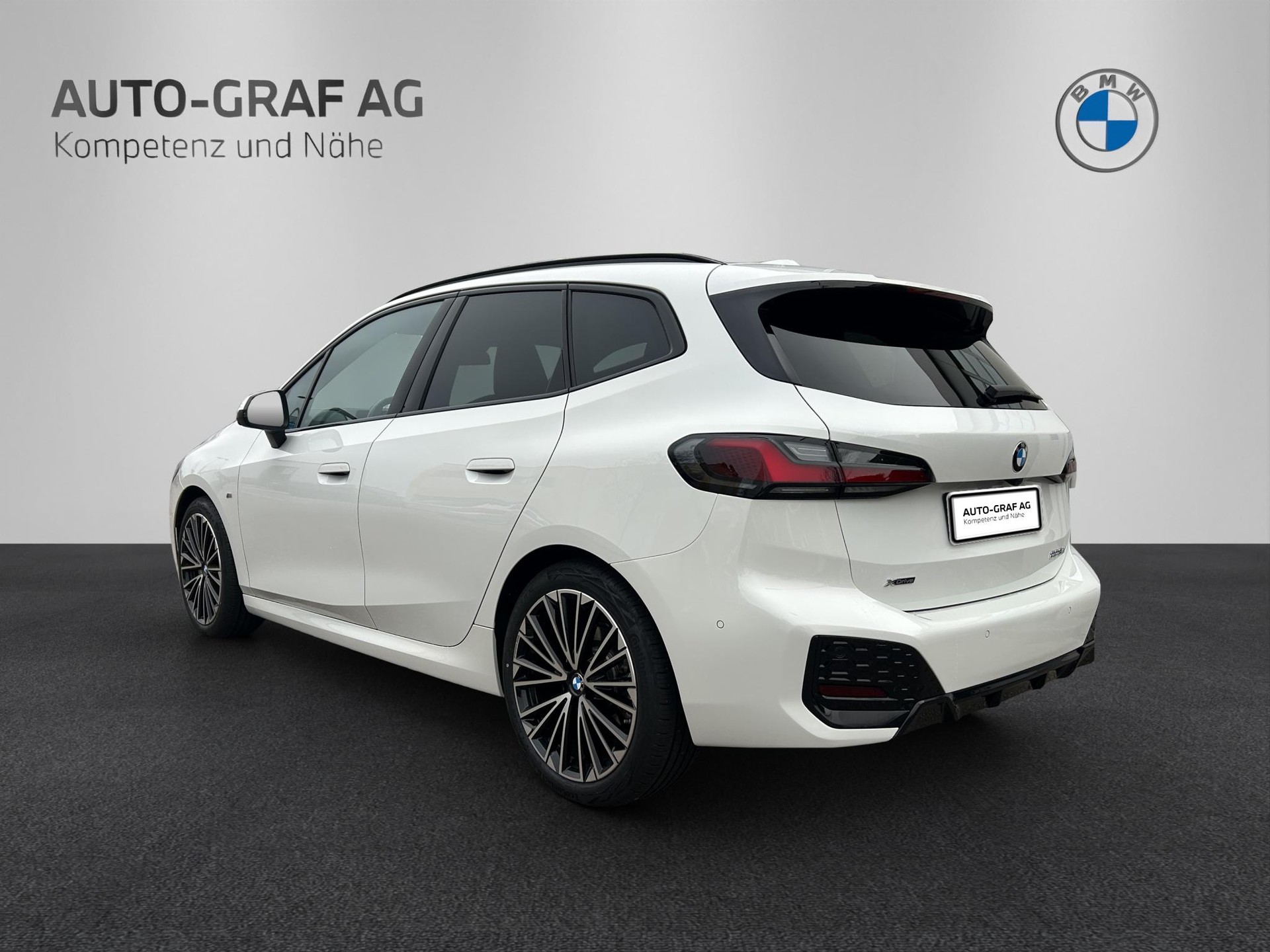 BMW 223d xDrive Active Tourer MSport-image-2