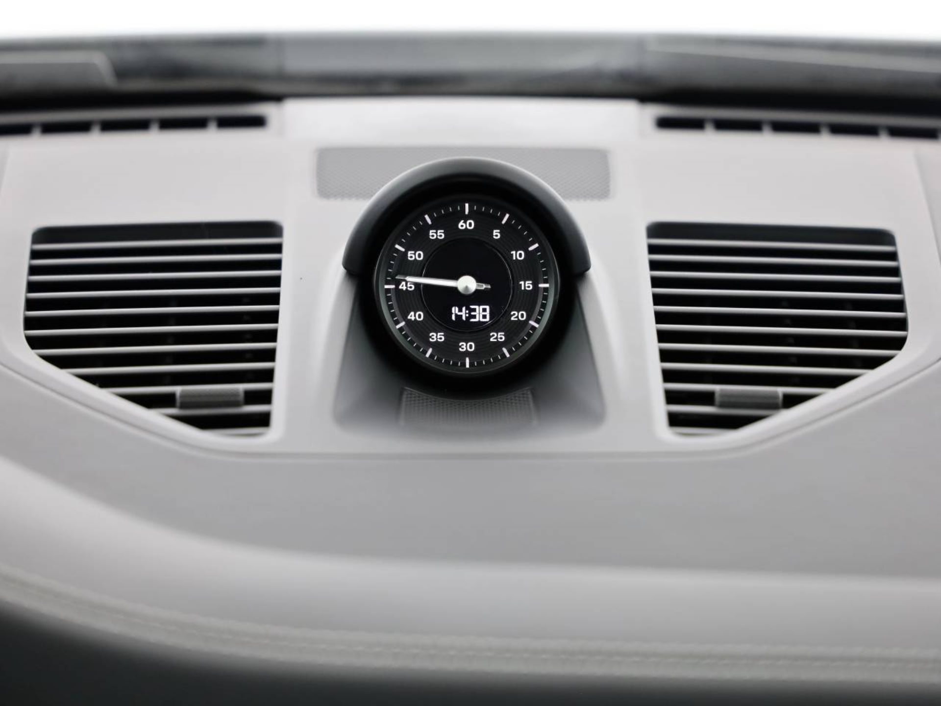 PORSCHE 911 Carrera 4S Cabriolet-image-12