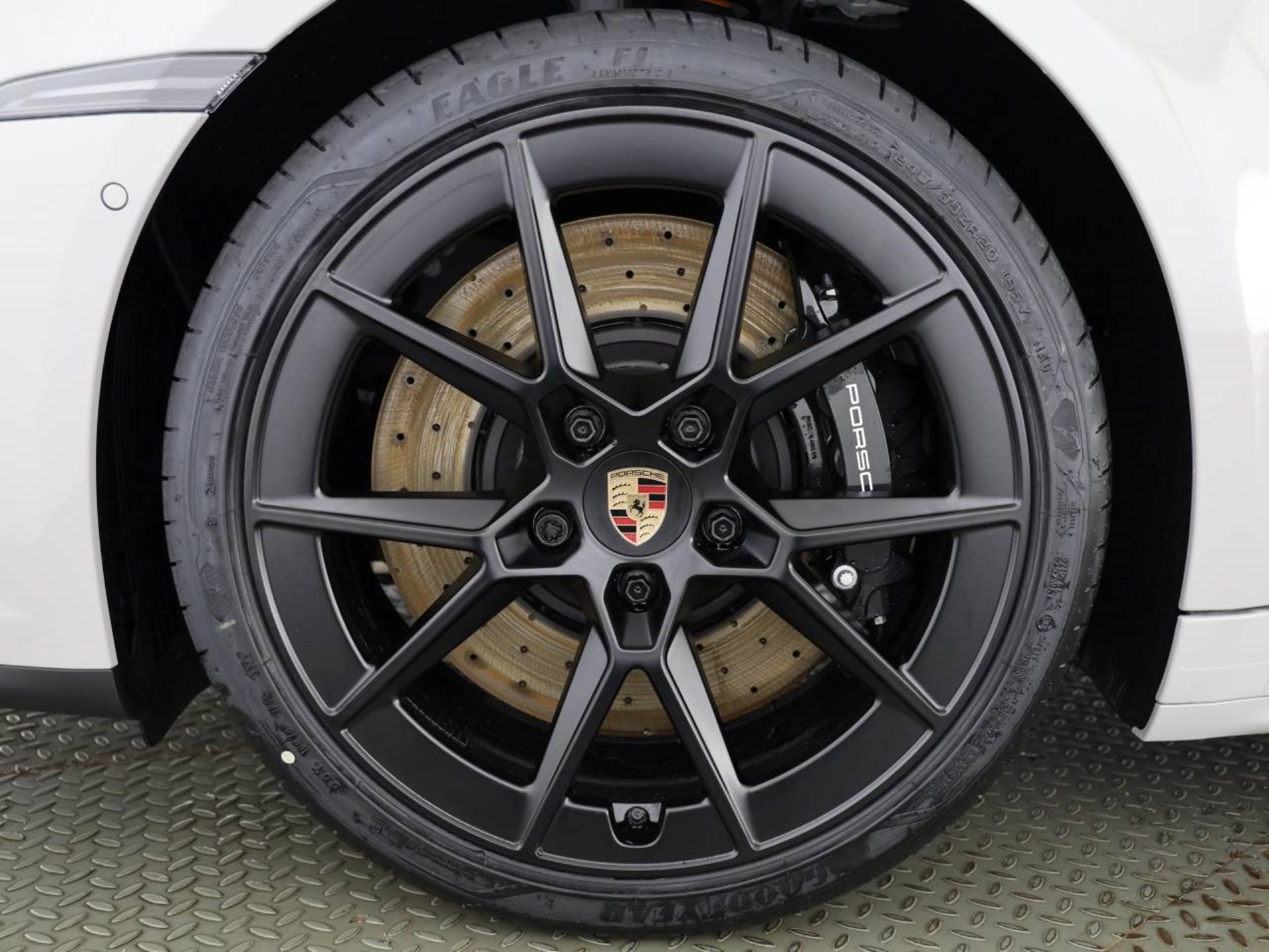 PORSCHE 911 Carrera 4S Cabriolet-image-6