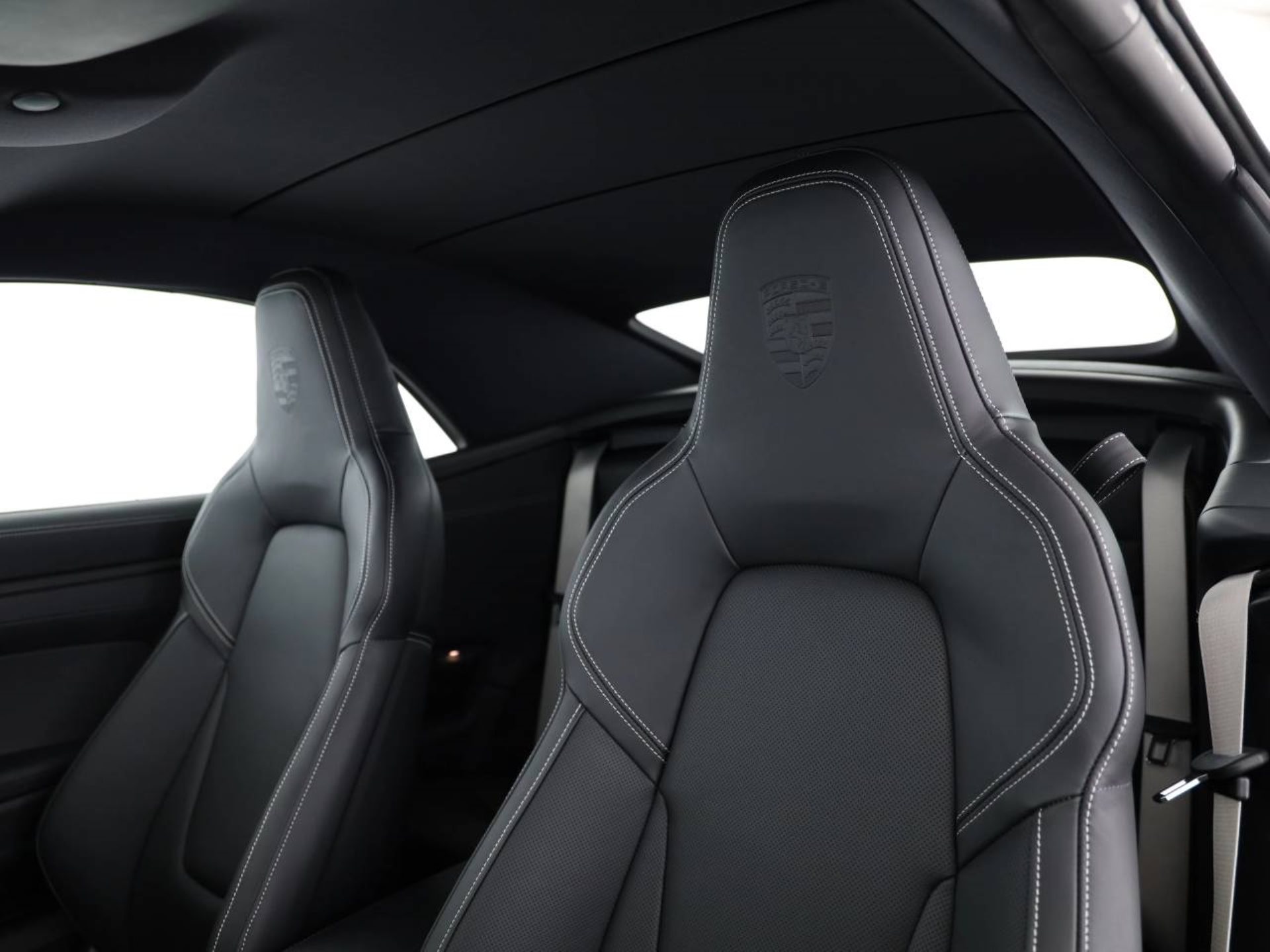 PORSCHE 911 Carrera 4S Cabriolet-image-16