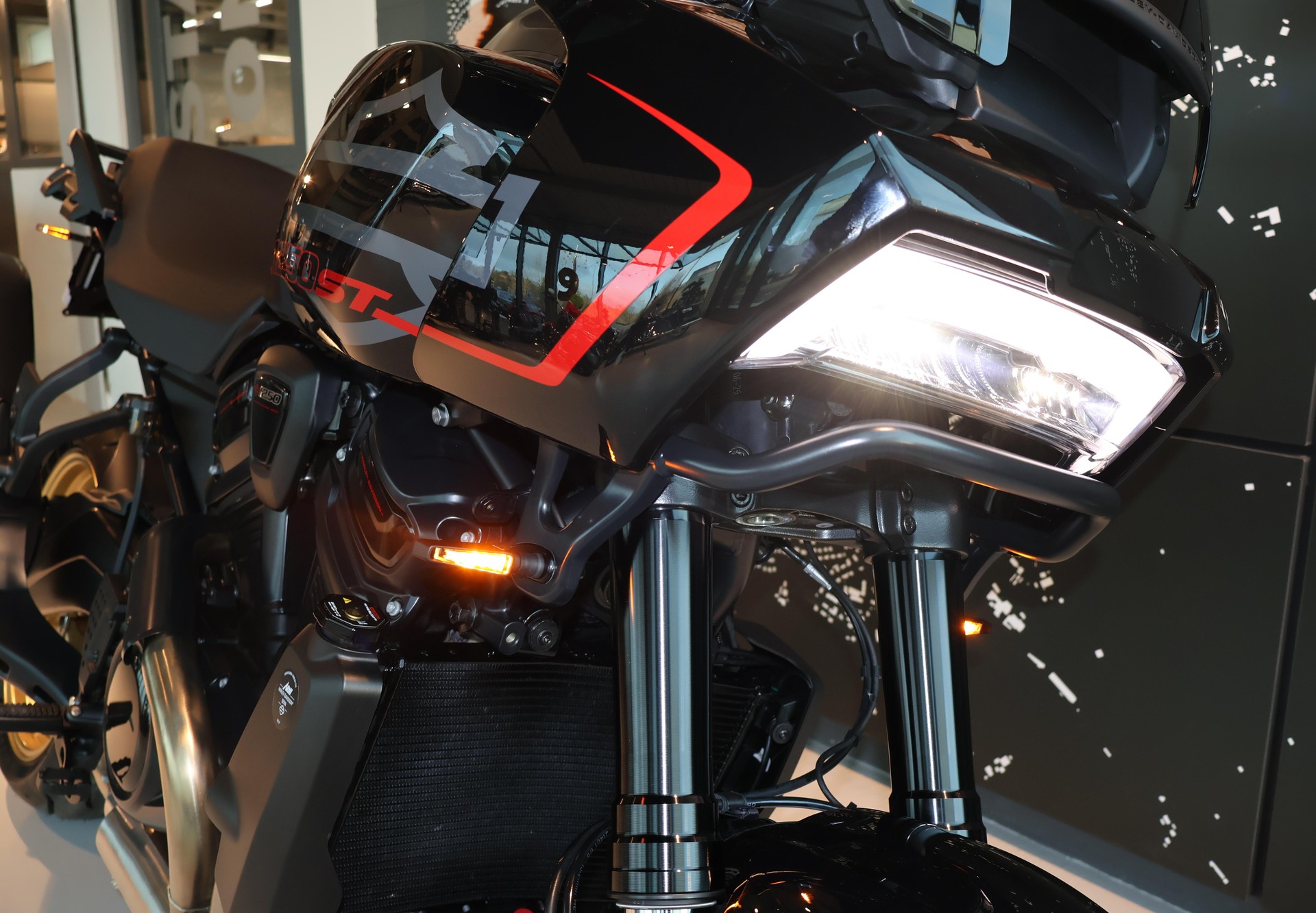 HARLEY-DAVIDSON RA1250ST-image-2