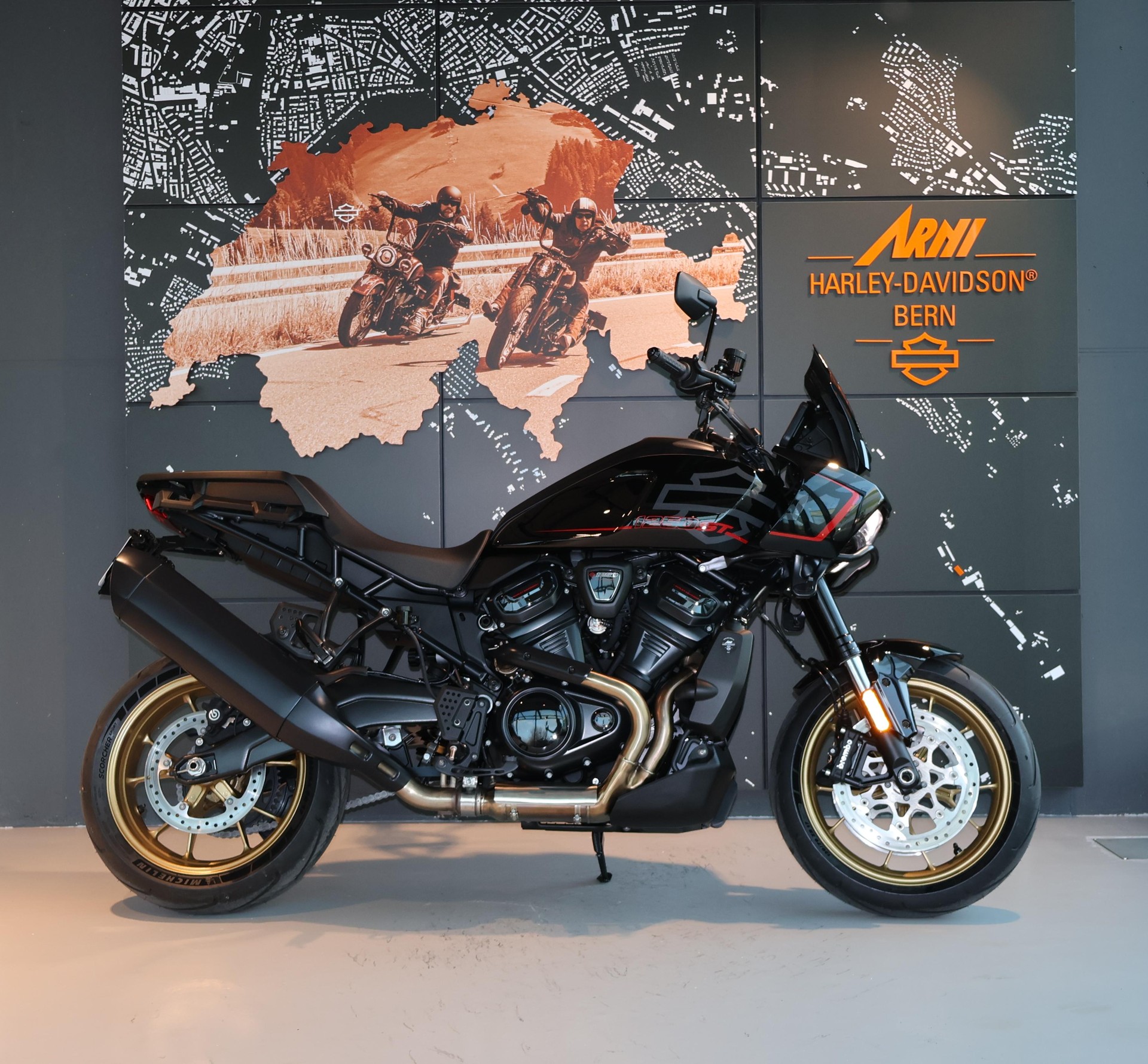 HARLEY-DAVIDSON RA1250ST
