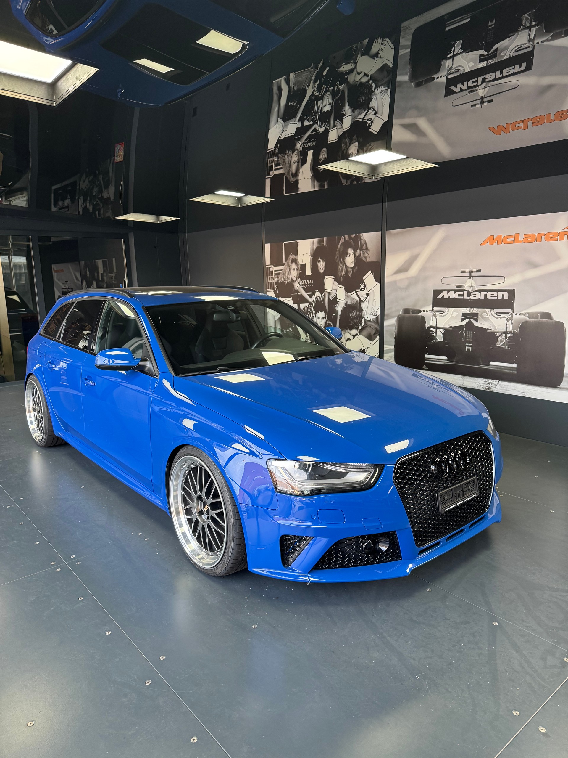 AUDI RS4 Avant 4.2 FSI V8 quattro S-tronic-showroom-element-2