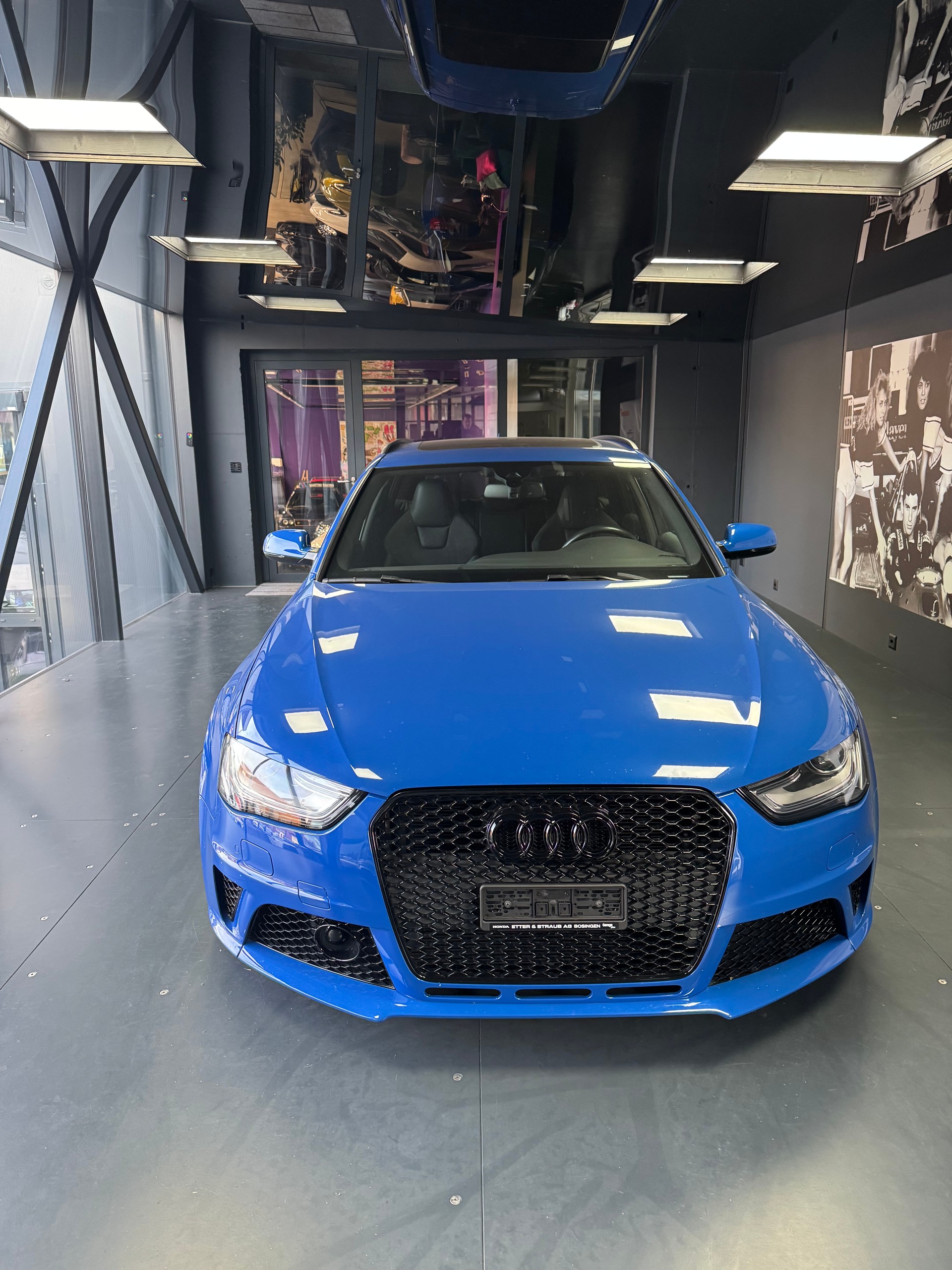 AUDI RS4 Avant 4.2 FSI V8 quattro S-tronic-showroom-element-1