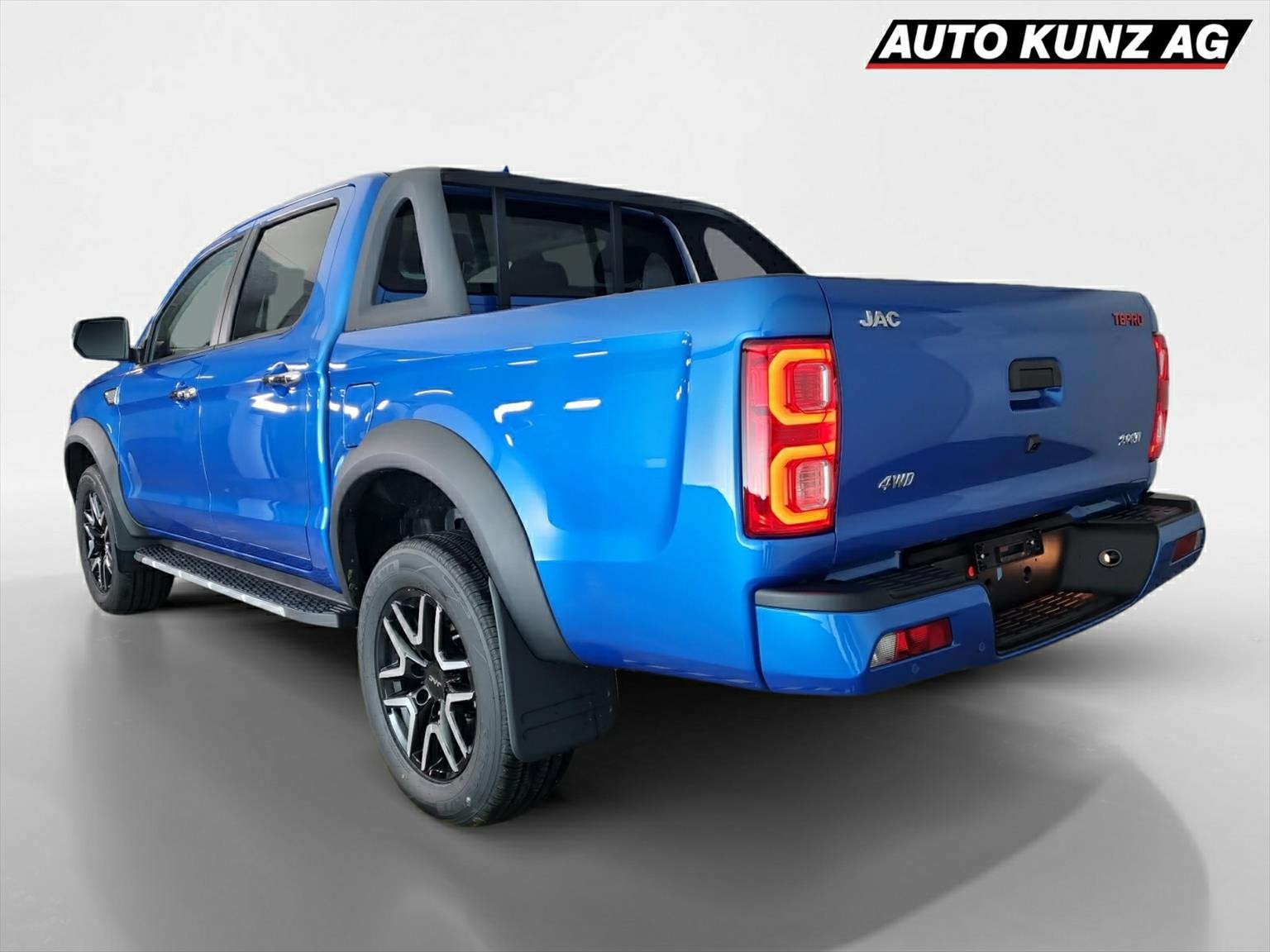 JAC T8 Pro Diesel 2.0Di AWD-image-1
