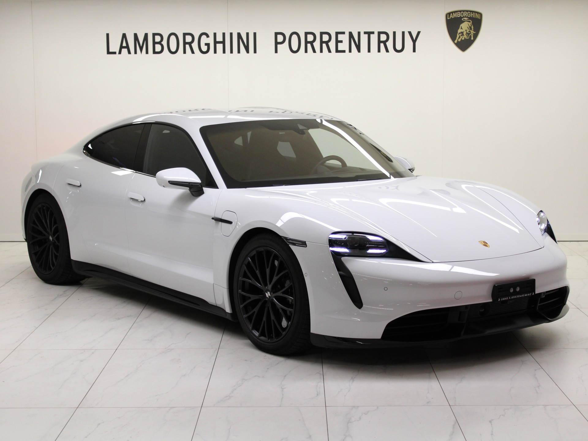 PORSCHE Taycan Turbo S-image-0