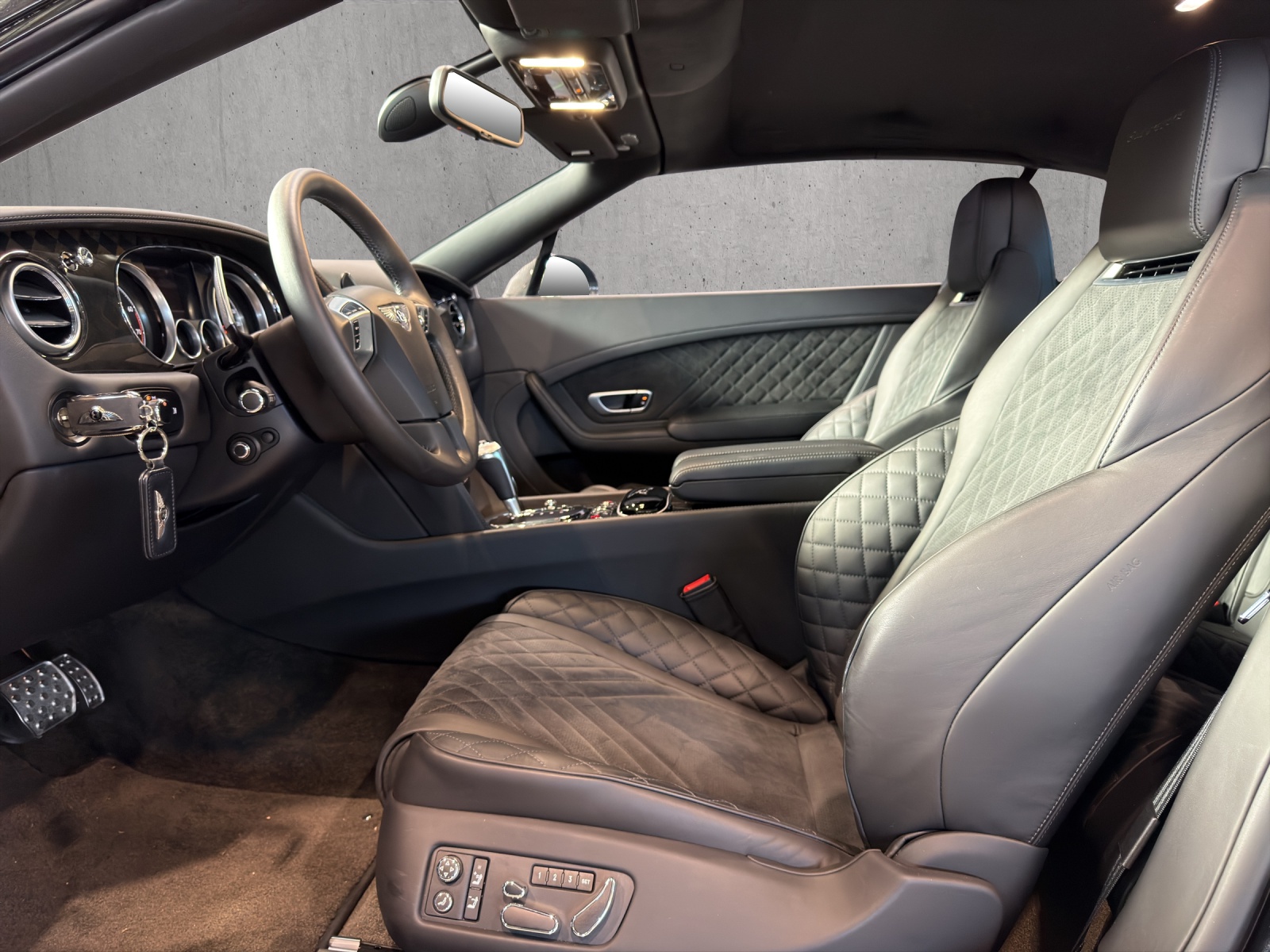 BENTLEY Continental Supersports 6.0 W12-image-8