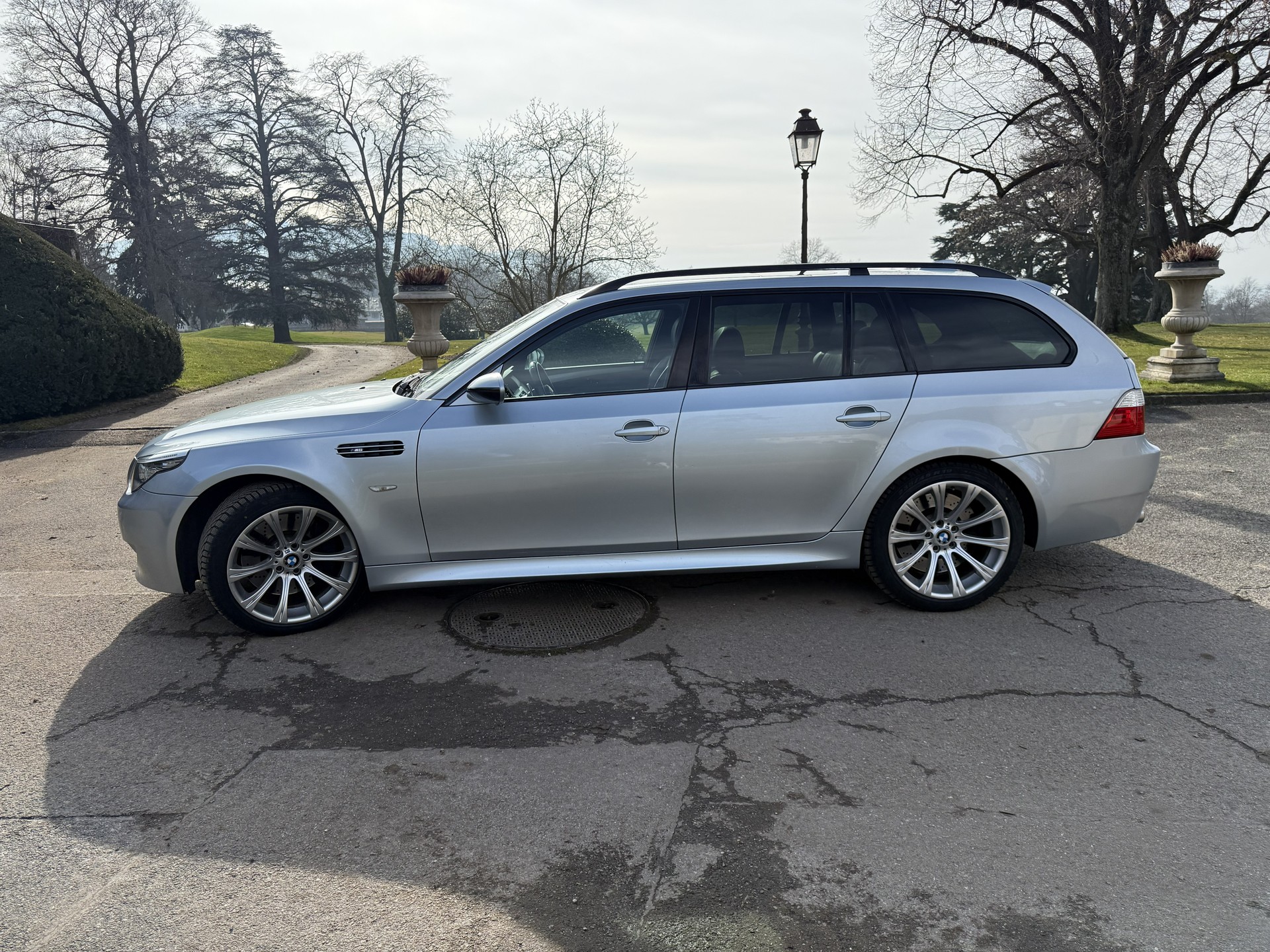 BMW M5 Touring-image-5