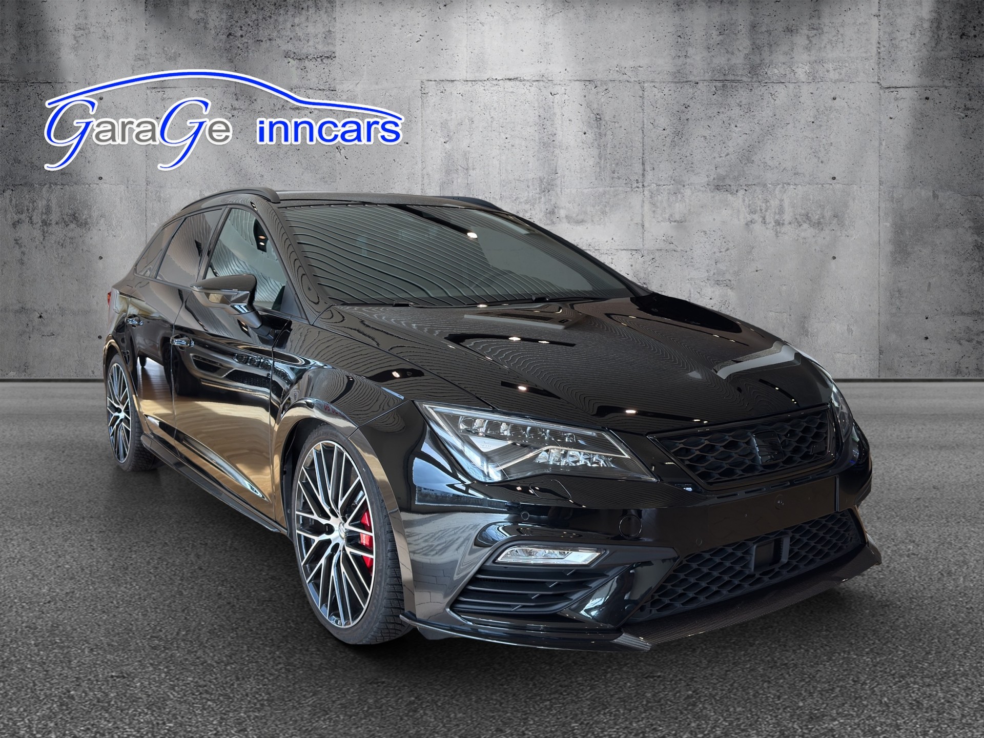 SEAT Leon ST 2.0 TSI Cupra 300 4 Drive DSG-image-1