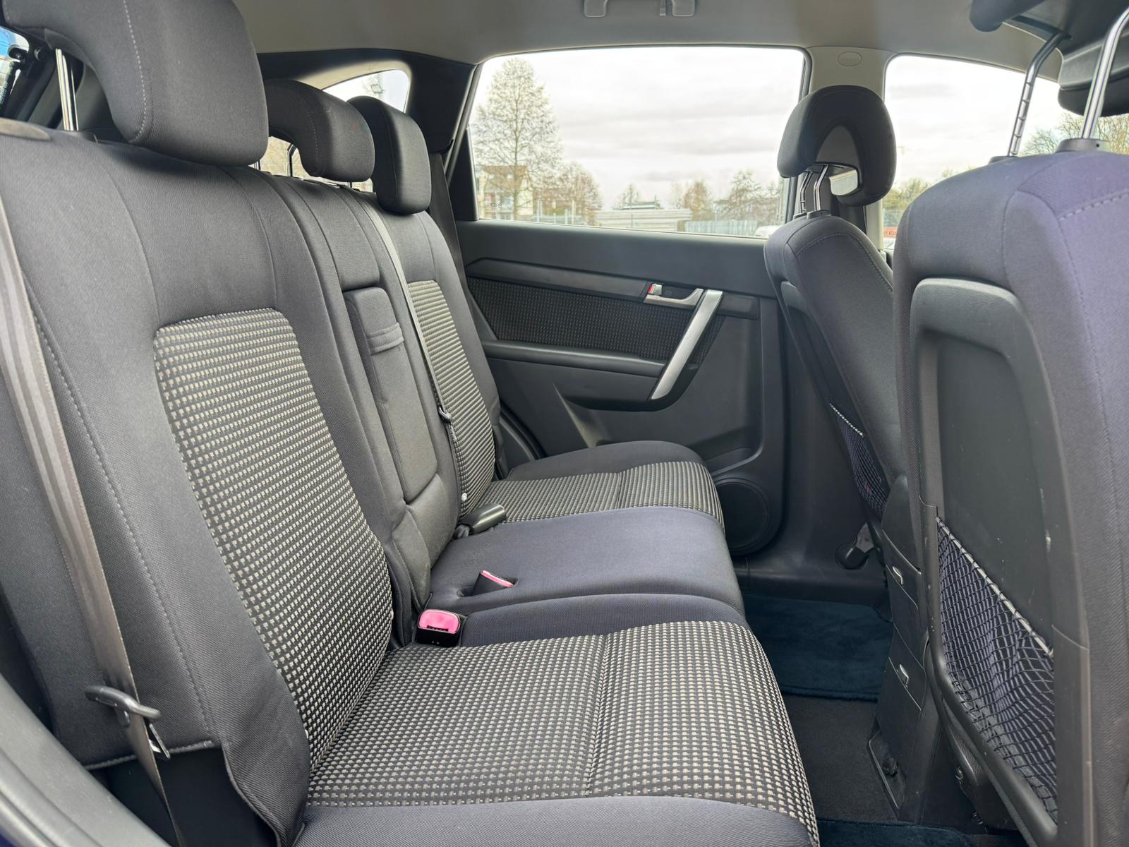 CHEVROLET Captiva 2.0 VCDi LS 2WD-image-11