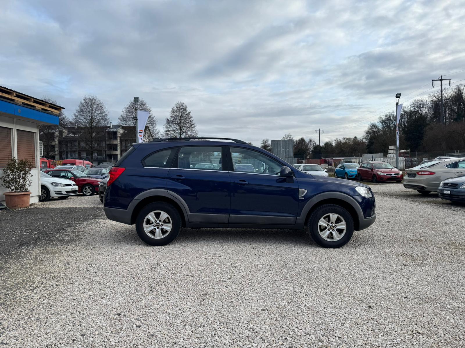 CHEVROLET Captiva 2.0 VCDi LS 2WD-showroom-element-3