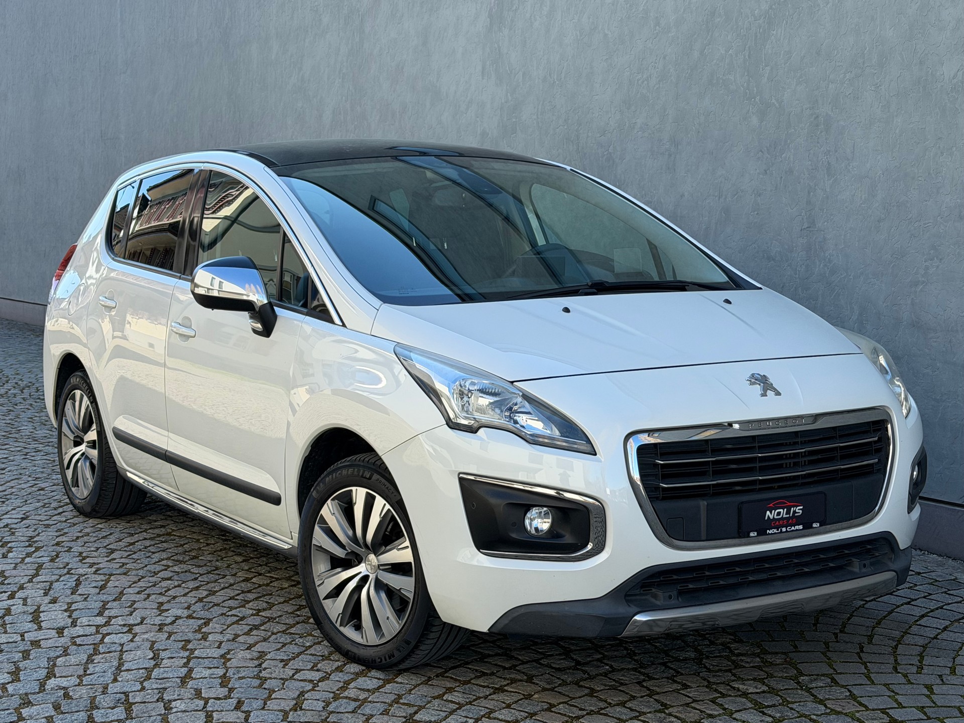 PEUGEOT 3008 2.0 HDI Style Tiptronic-image-2