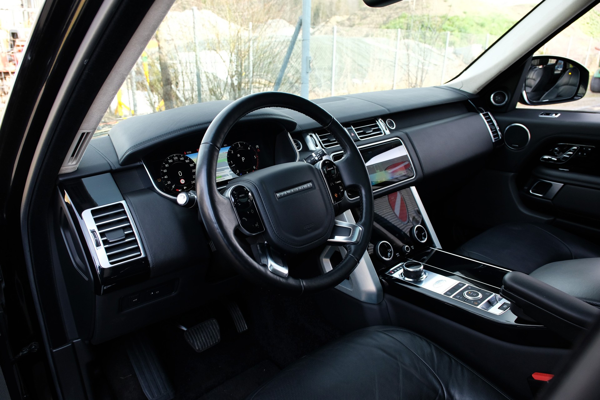 LAND ROVER Range Rover 4.4 SDV8 Autobiography Automatic-image-10