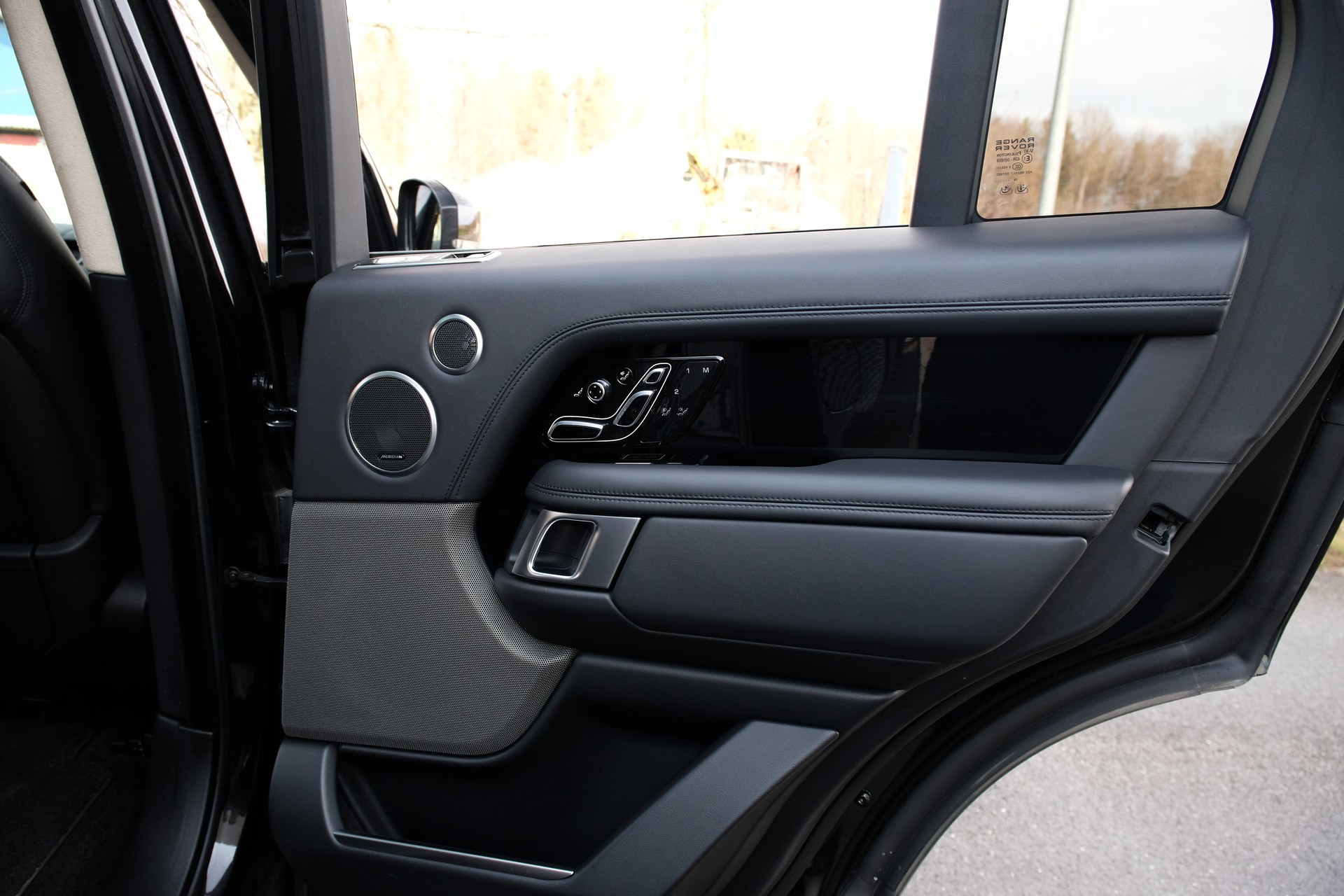 LAND ROVER Range Rover 4.4 SDV8 Autobiography Automatic-image-25