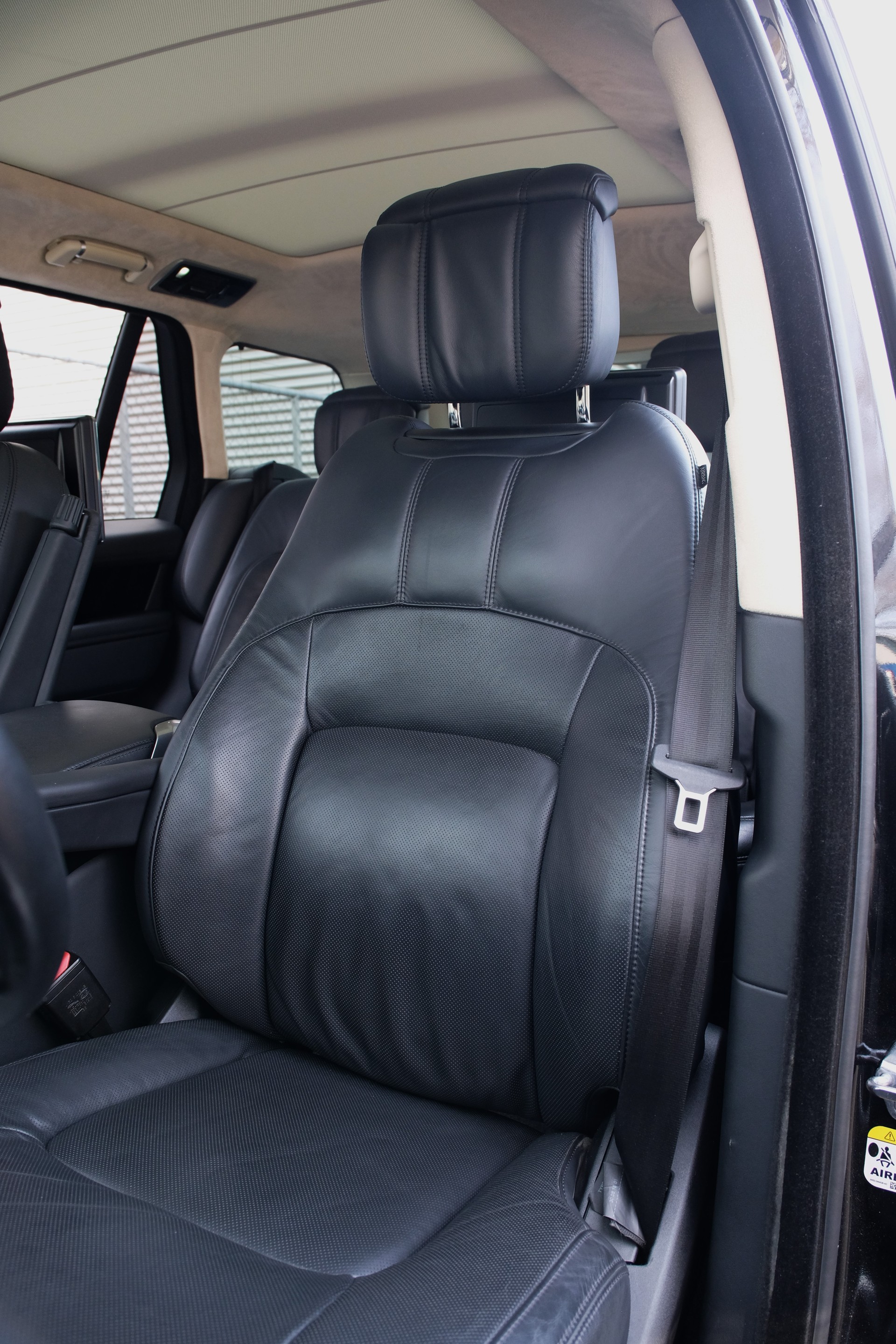 LAND ROVER Range Rover 4.4 SDV8 Autobiography Automatic-image-14