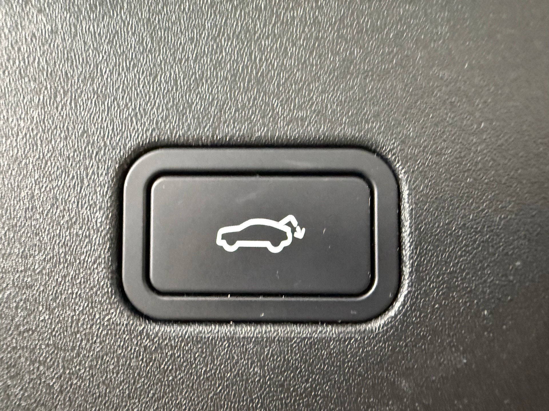 VOLVO EX 30 CC E60 Twin Performance A-image-15