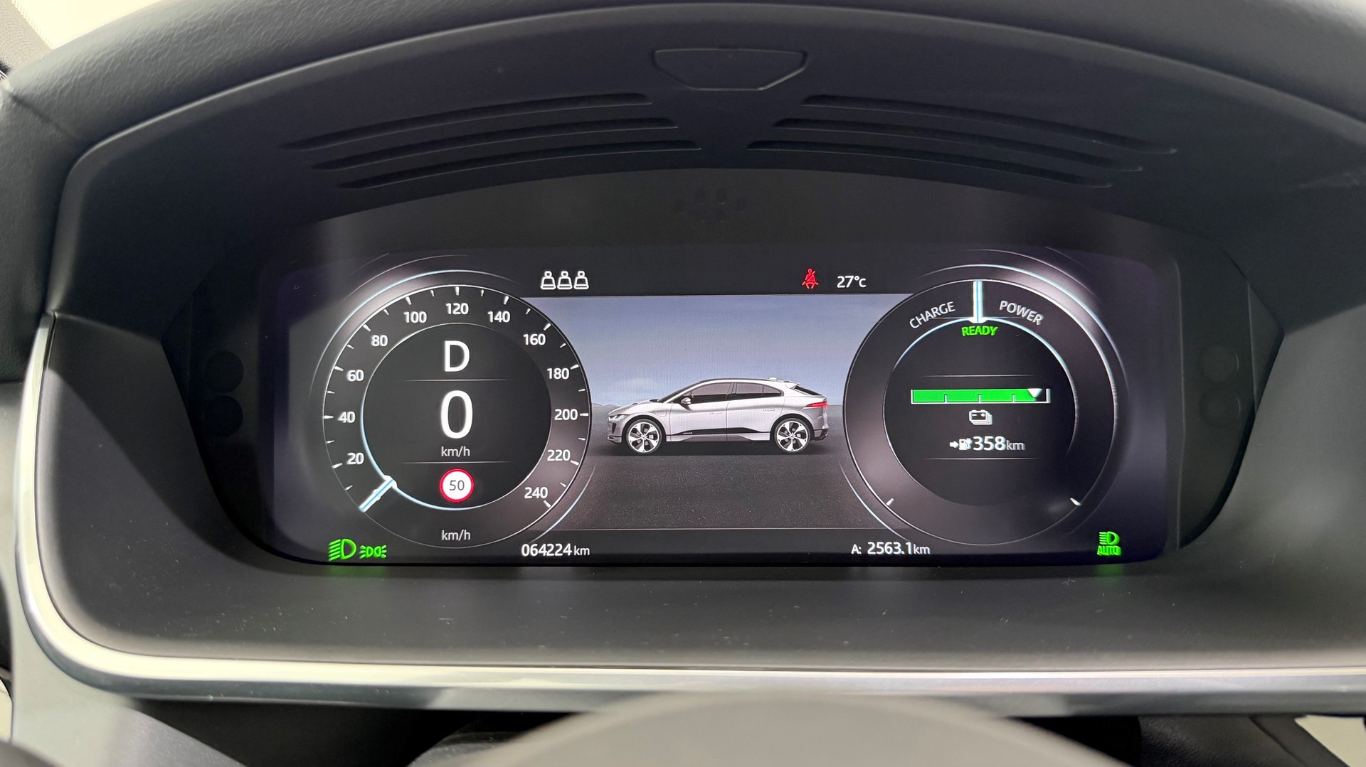 VOLVO I-Pace EV400 S AWD-image-10