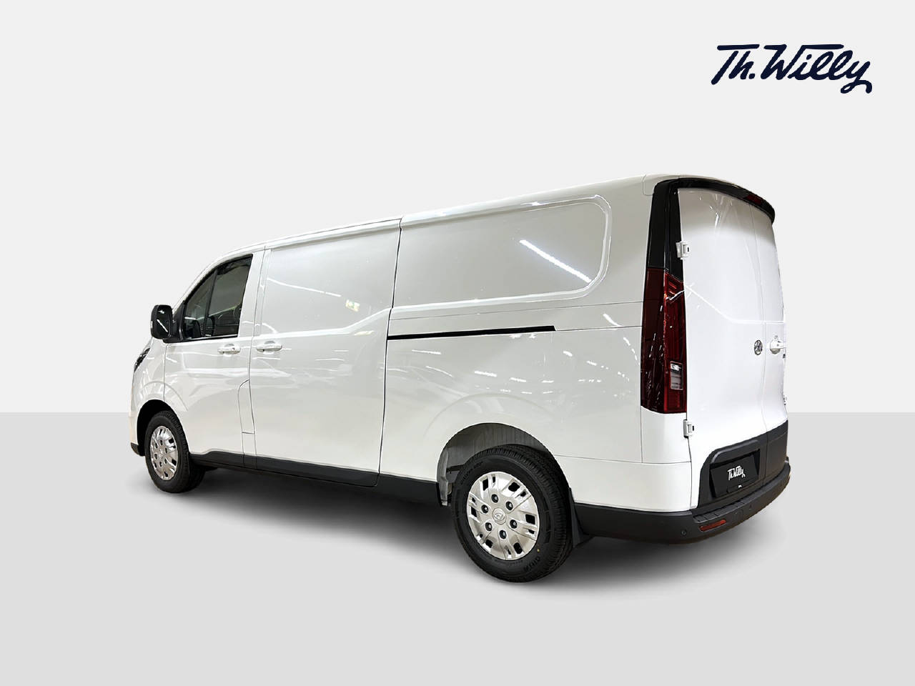 MAXUS Deliver 7 Kaw. L2H1 2.0 TD Base-showroom-element-2