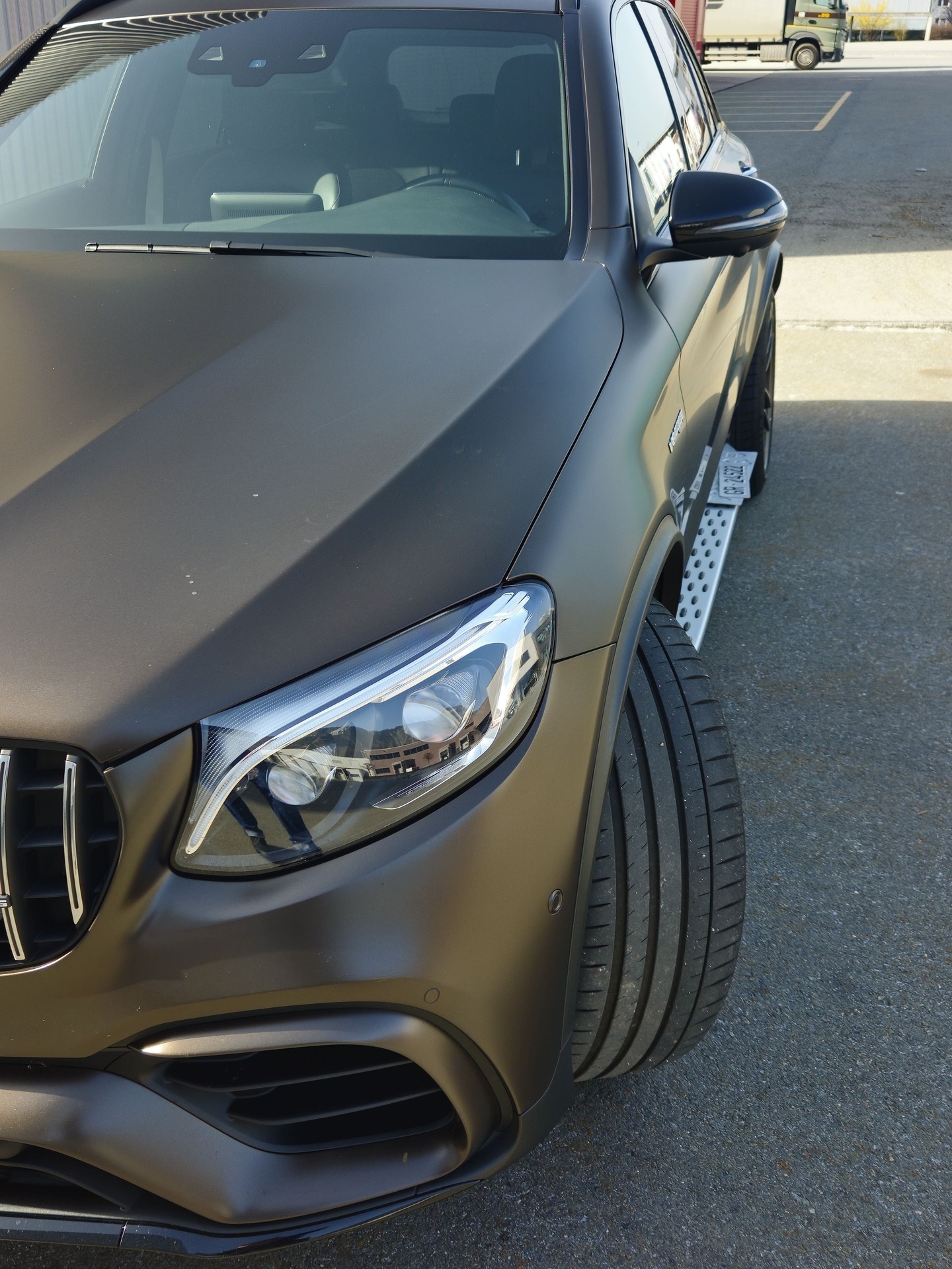 MERCEDES-BENZ GLC 63 S AMG 4Matic+ 9G-Tronic-image-3
