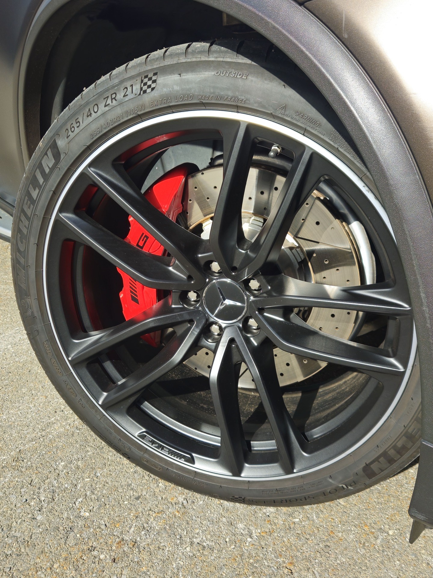 MERCEDES-BENZ GLC 63 S AMG 4Matic+ 9G-Tronic-image-5