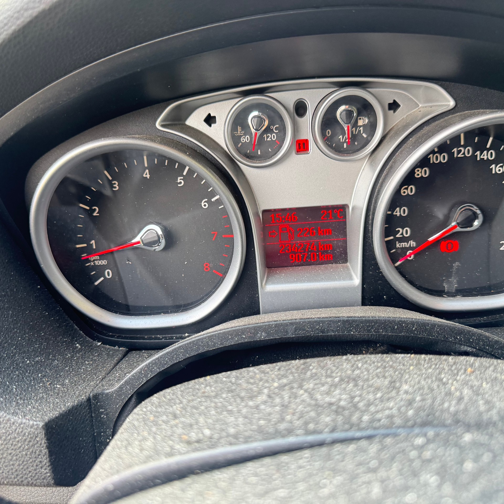 FORD Kuga 2.5 Turbo Titanium 4WD-image-11