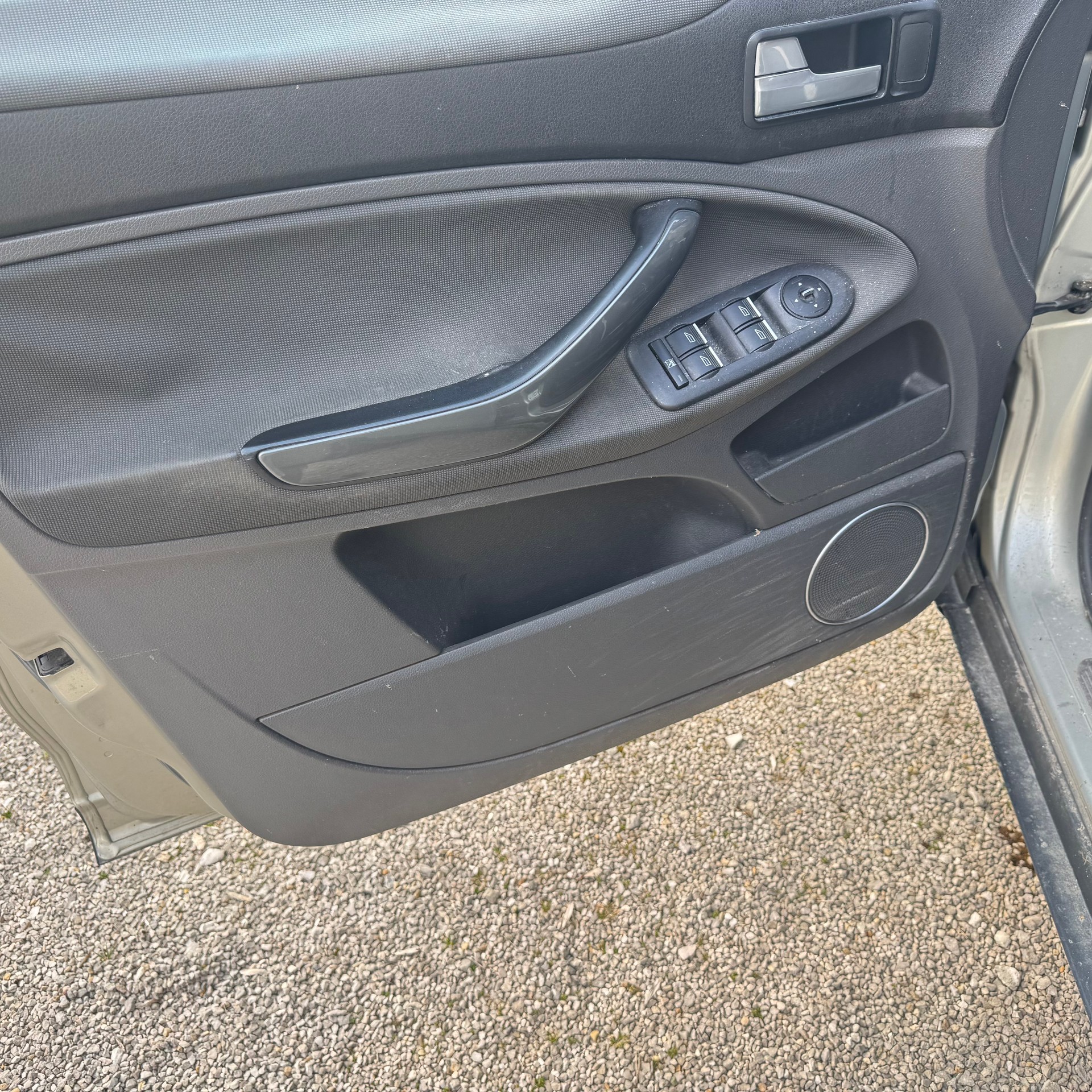 FORD Kuga 2.5 Turbo Titanium 4WD-image-3