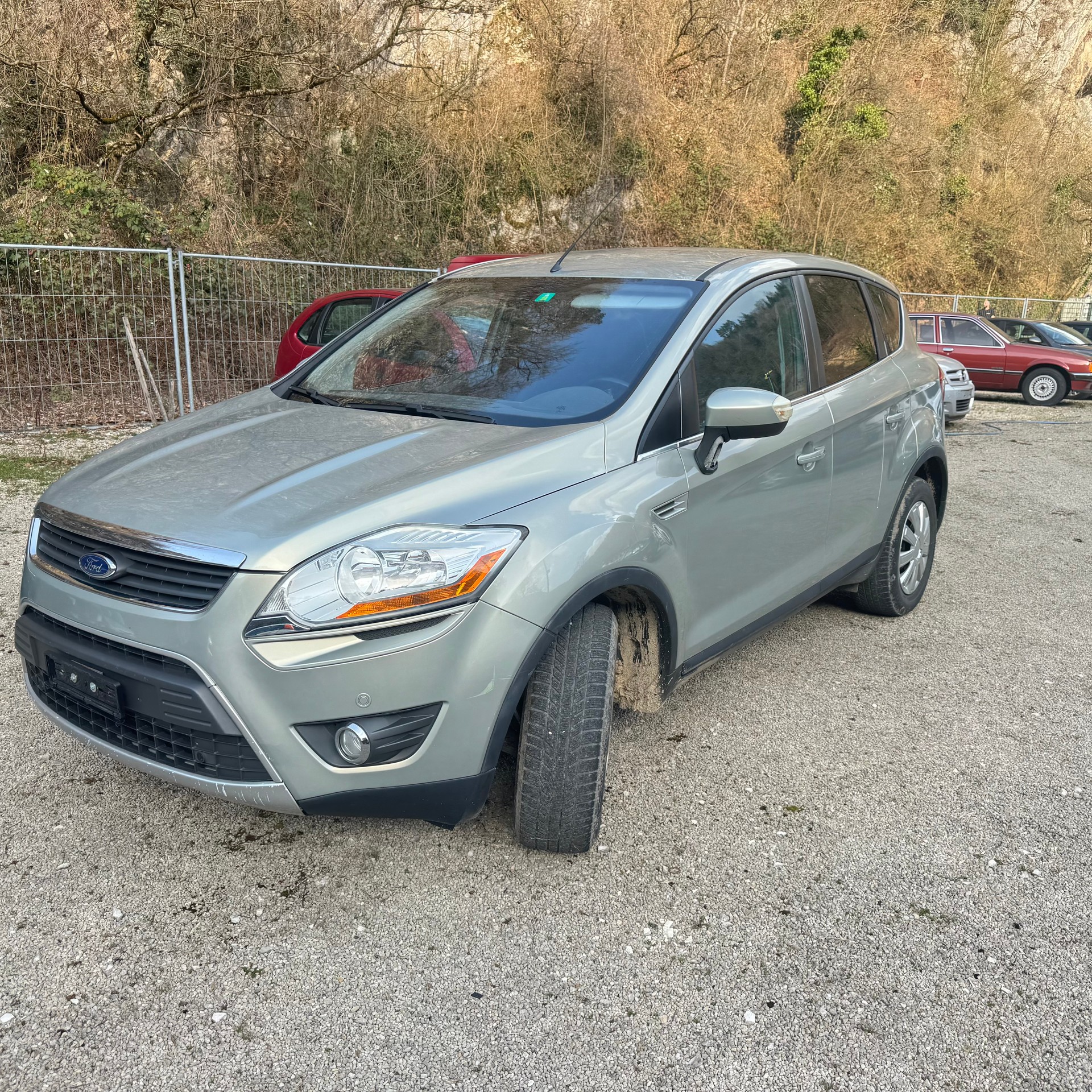 FORD Kuga 2.5 Turbo Titanium 4WD-image-10