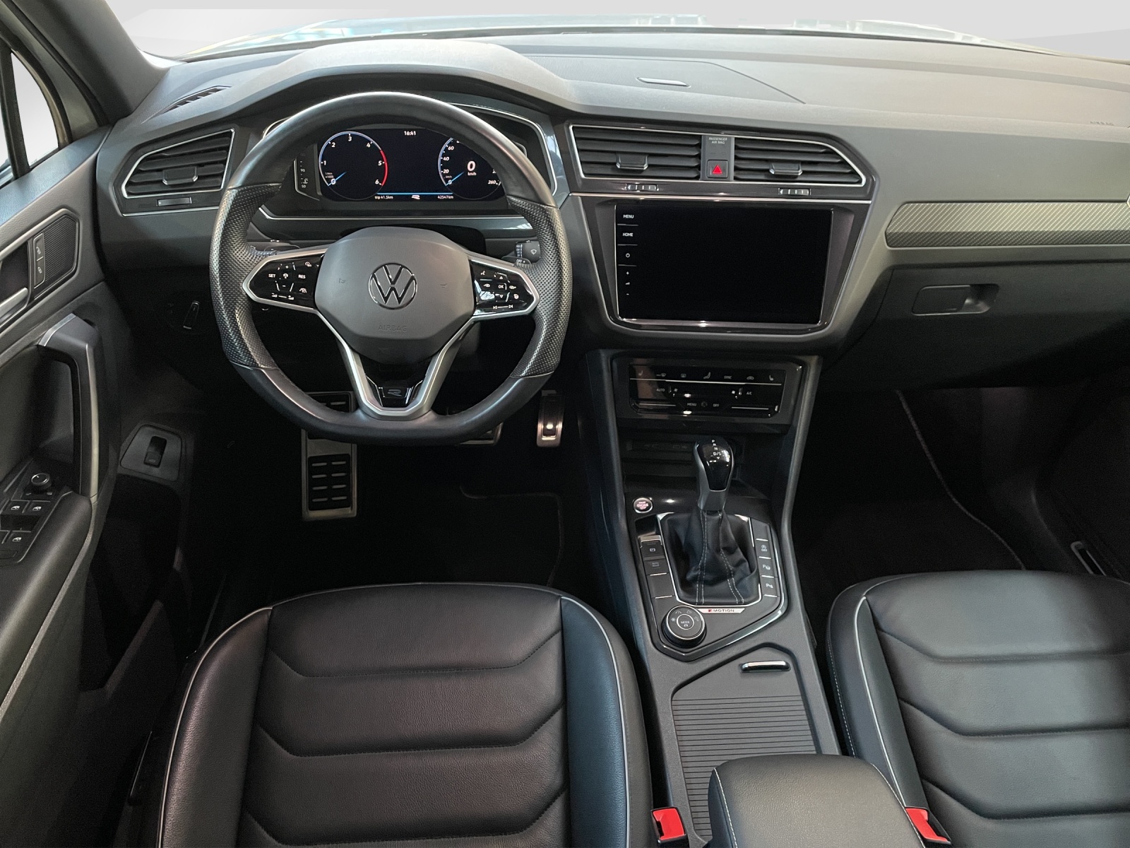 VW Tiguan 2.0 TDI SCR R-Line DSG-image-7