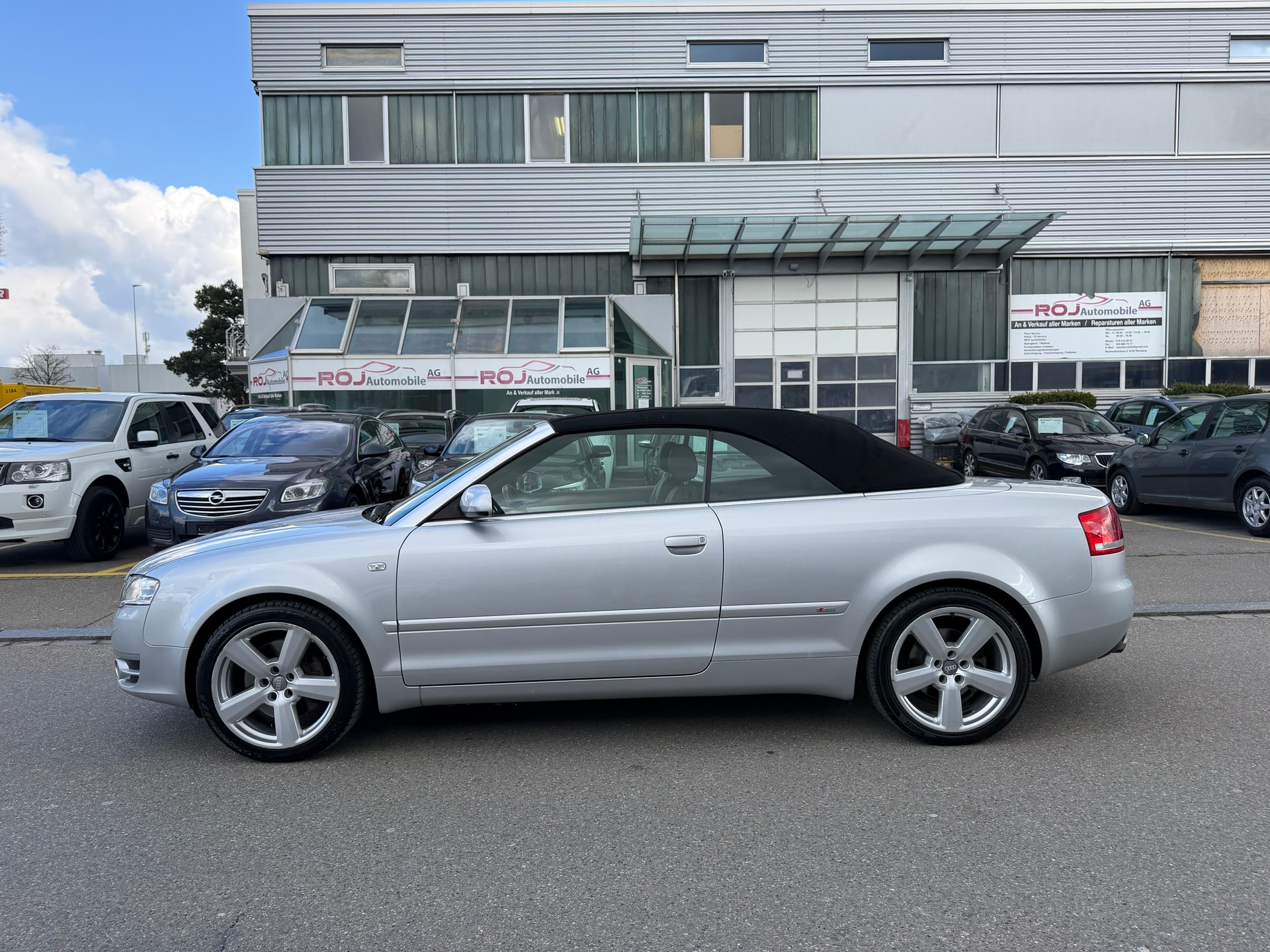 AUDI A4 Cabriolet 2.0T FSI multitronic-image-0