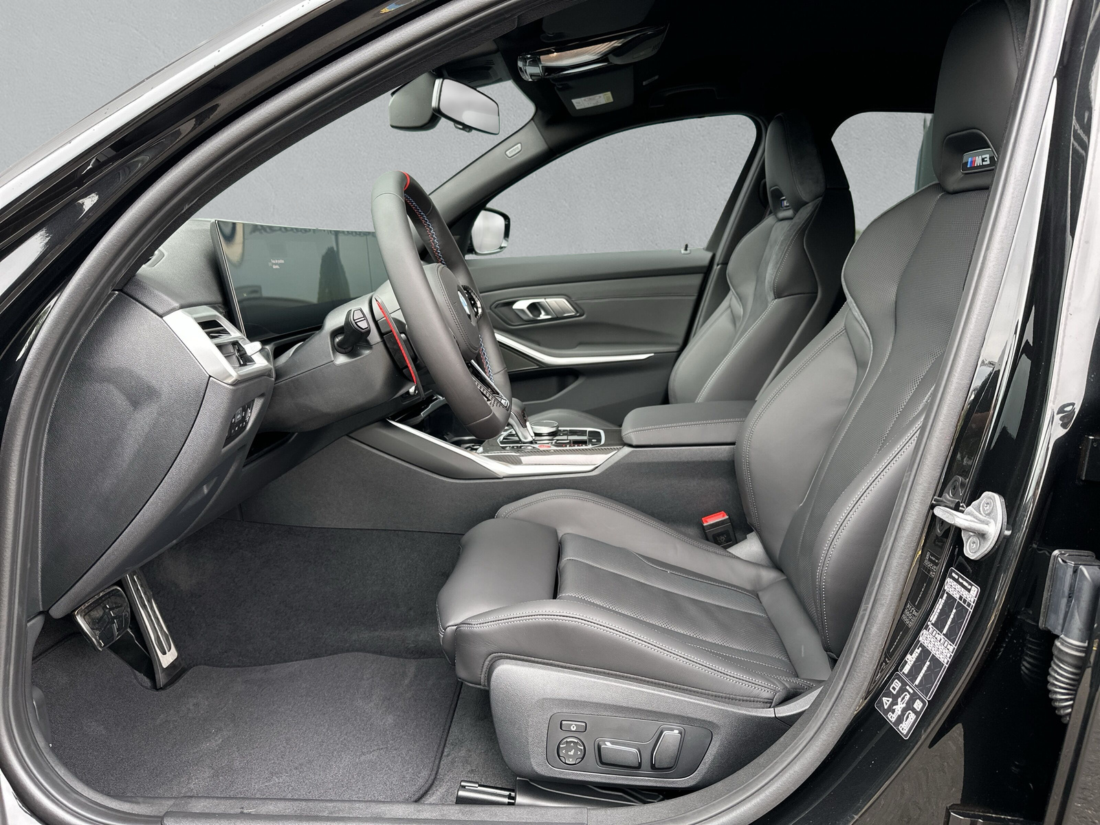 BMW M3 Touring xDrive Competition M-image-10