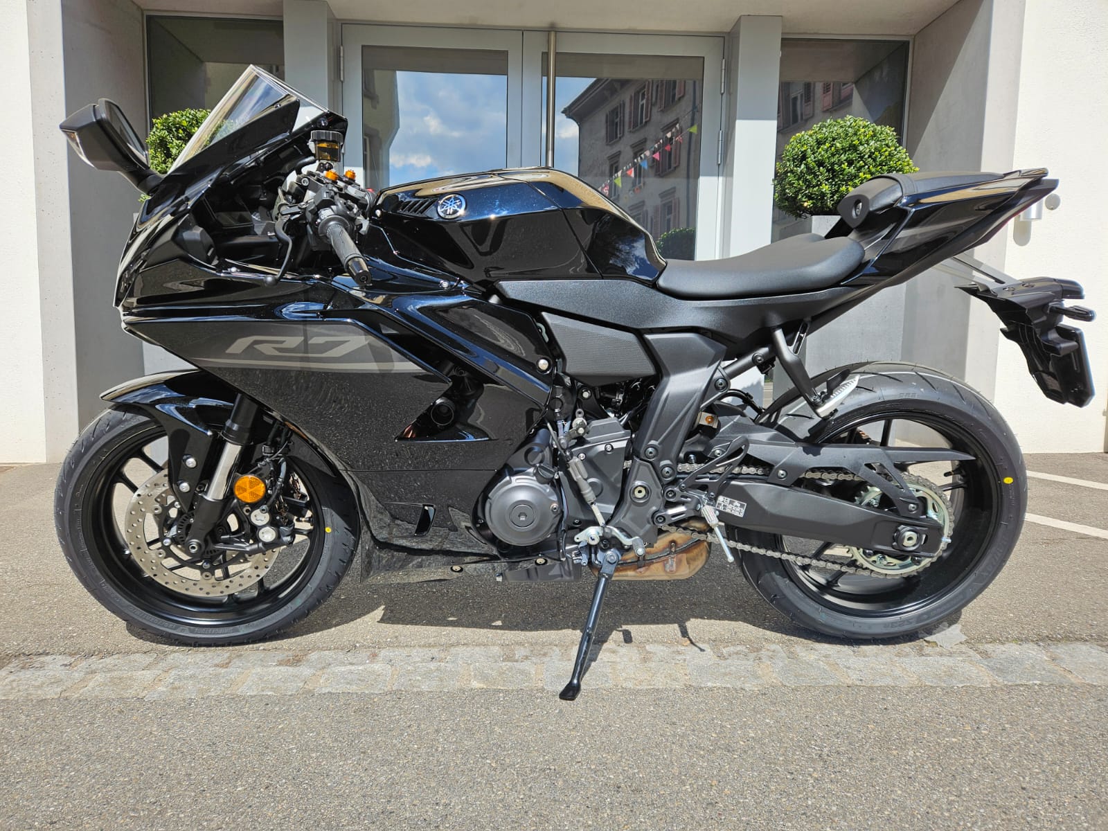 YAMAHA YZF-R7 (35kW)-showroom-element-2