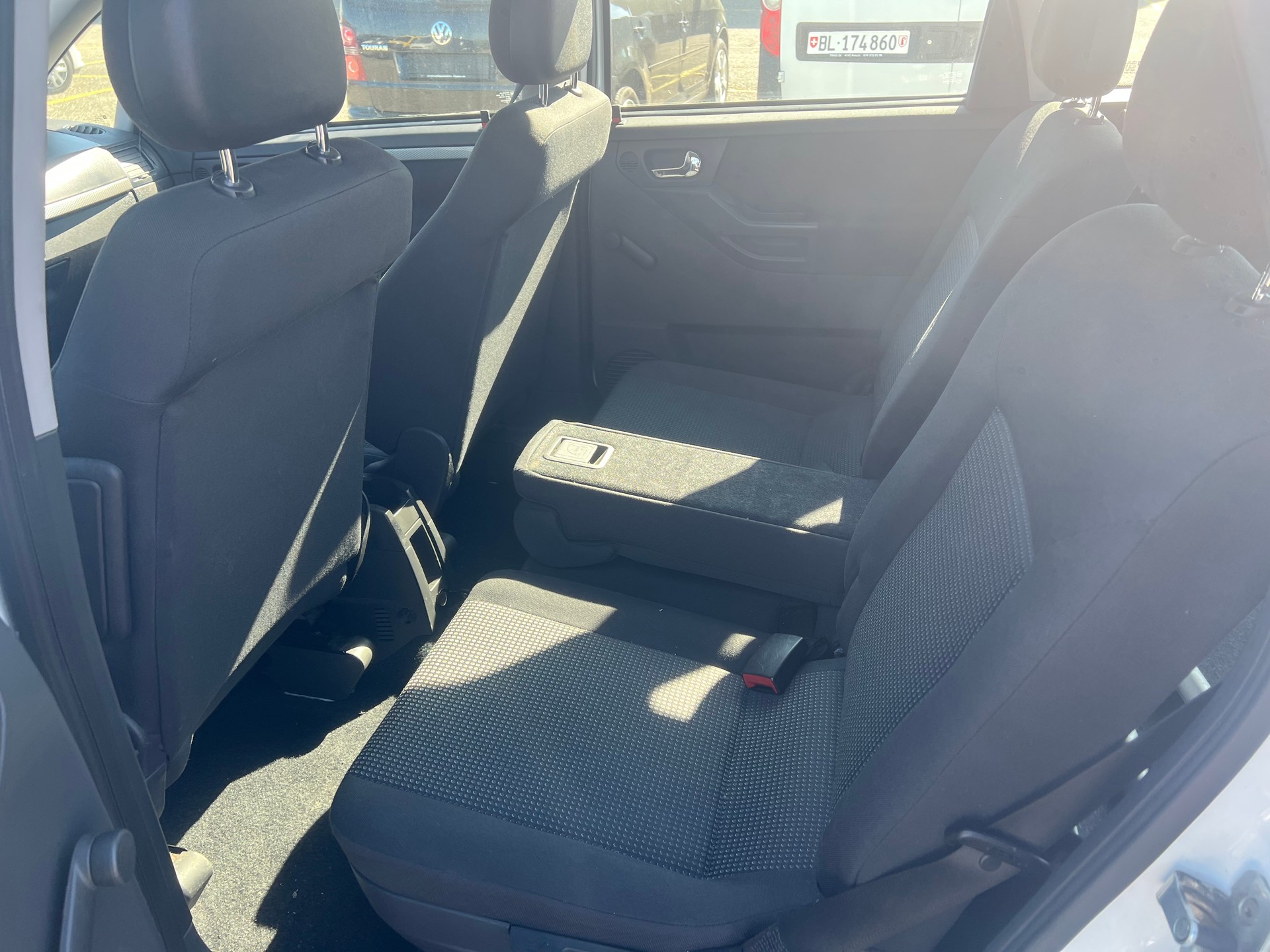 OPEL Meriva 1.7 CDTi Enjoy-image-8