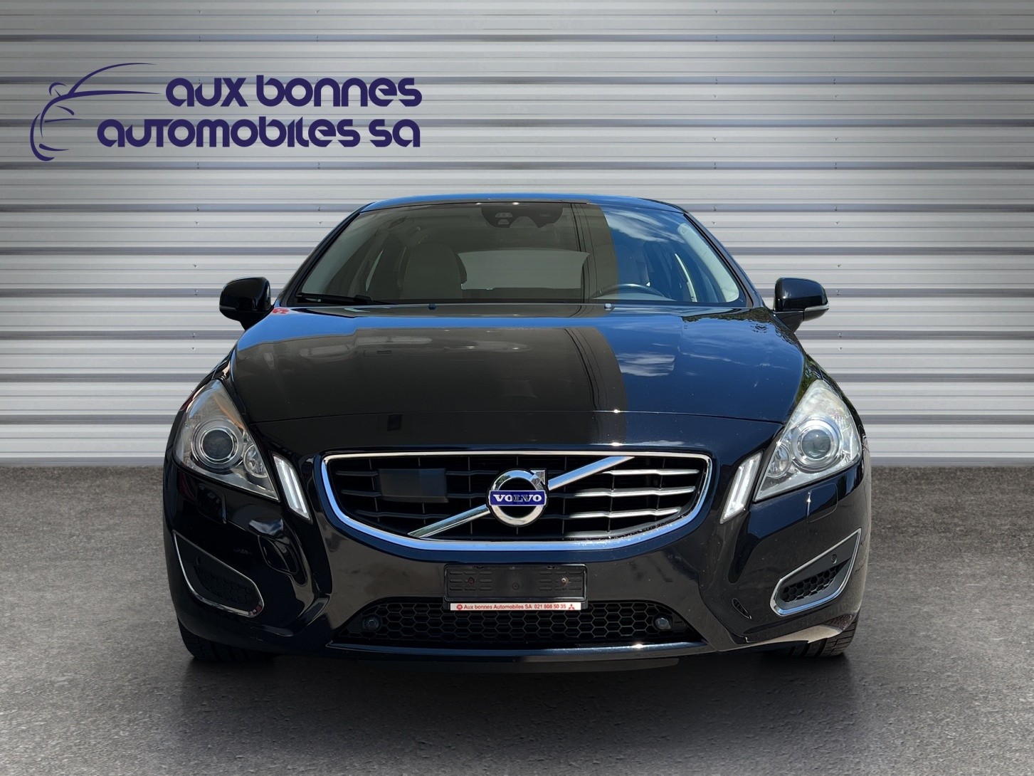 VOLVO V60 D5 AWD Summum Geartronic-image-6