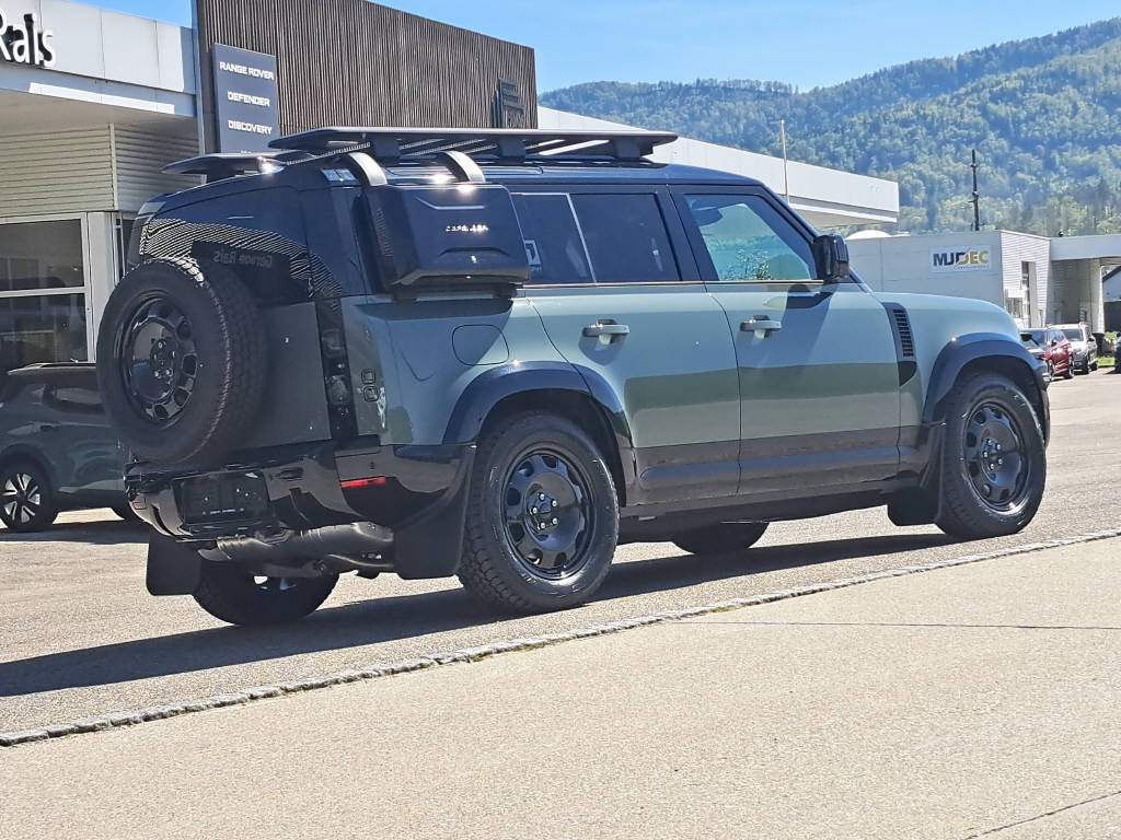 LAND ROVER Defender 110 3.0 D I6 350cv Trophy Edition Keswick Green-image-10