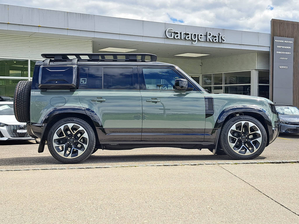 LAND ROVER Defender 110 3.0 D I6 350cv Trophy Edition Keswick Green-showroom-element-1