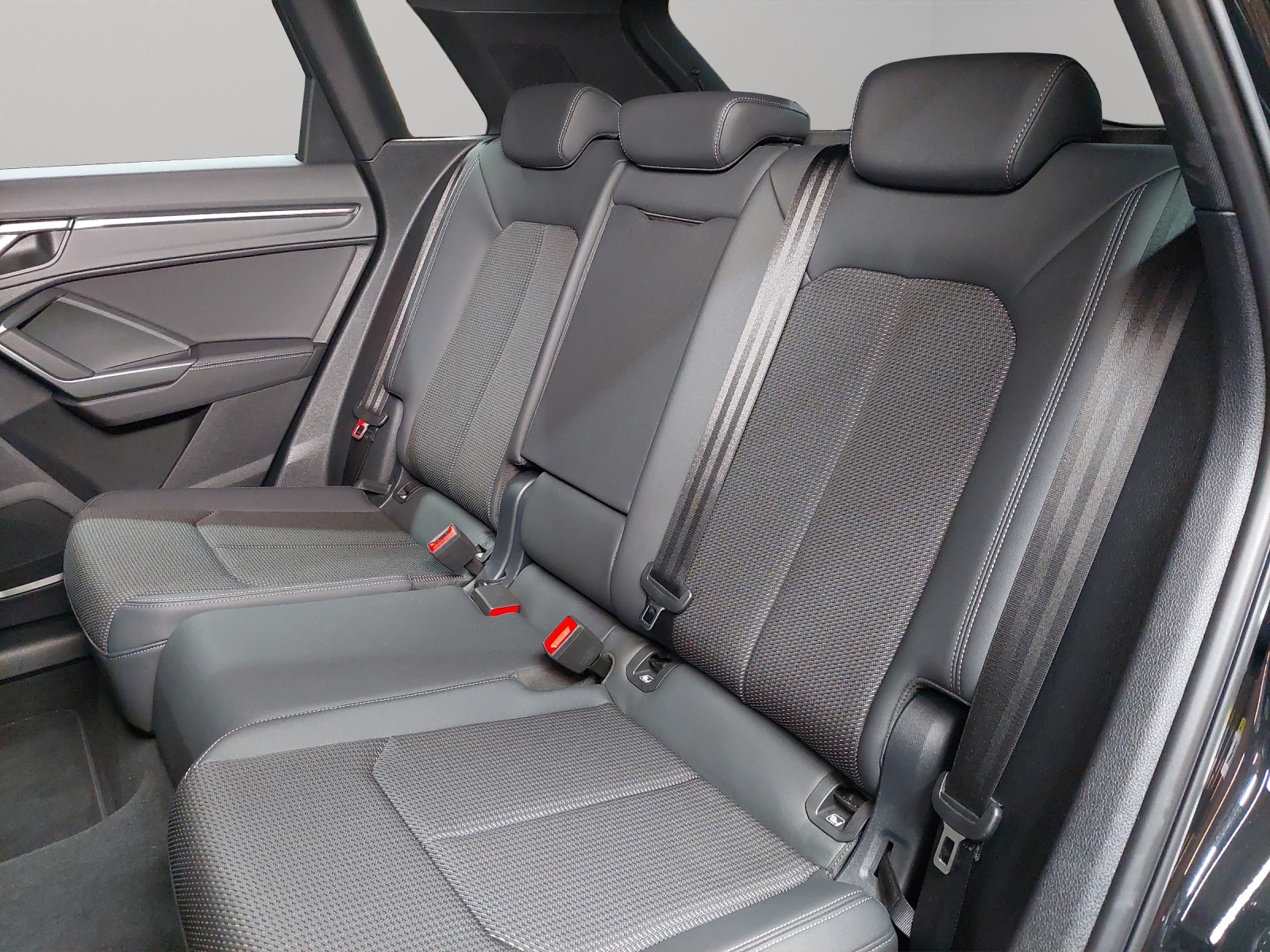 AUDI Q3 35 TFSI advanced Attraction S-tronic-image-7