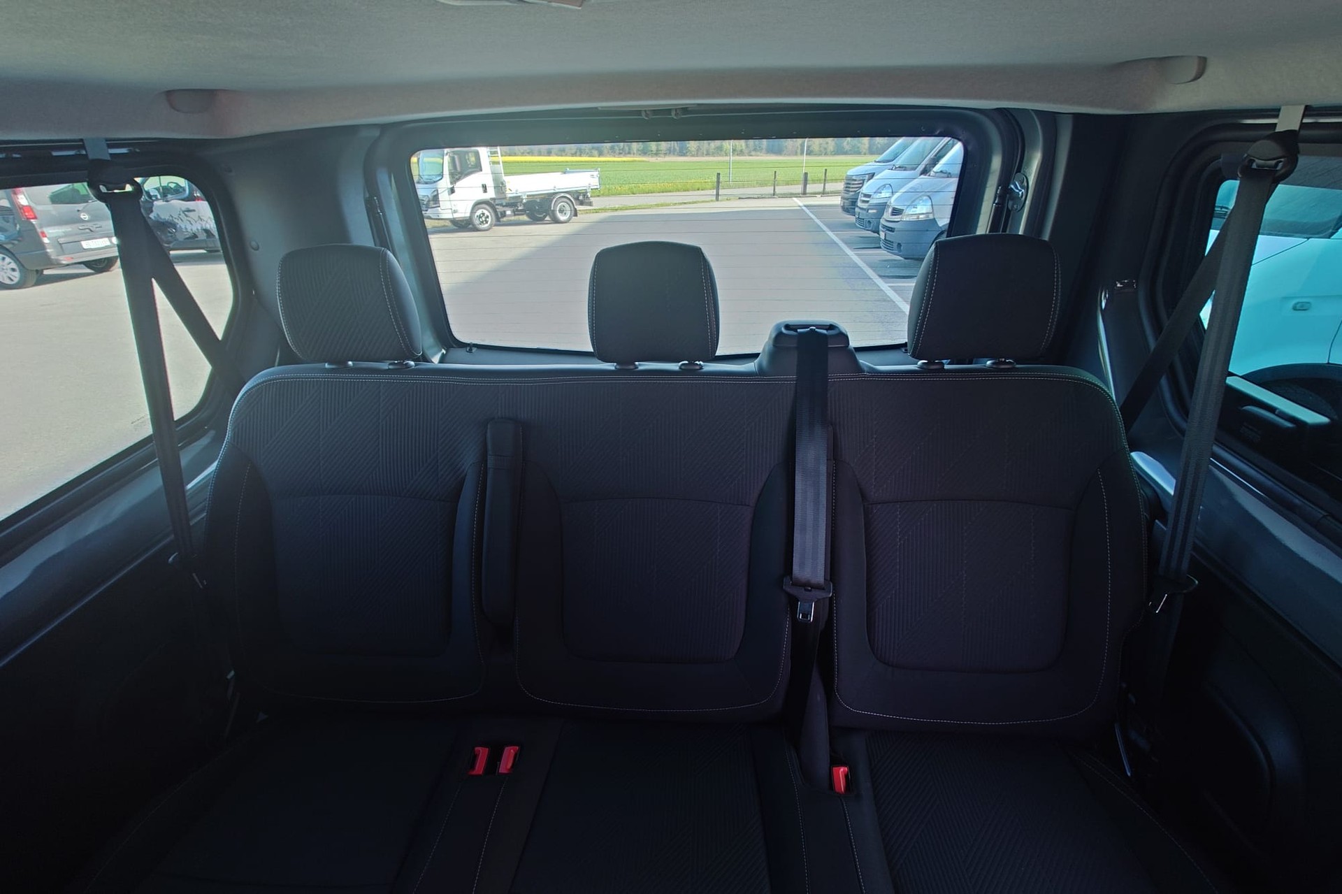 NISSAN Primastarr Kombi 2.8 t L1 H1 2. Tekna-image-6