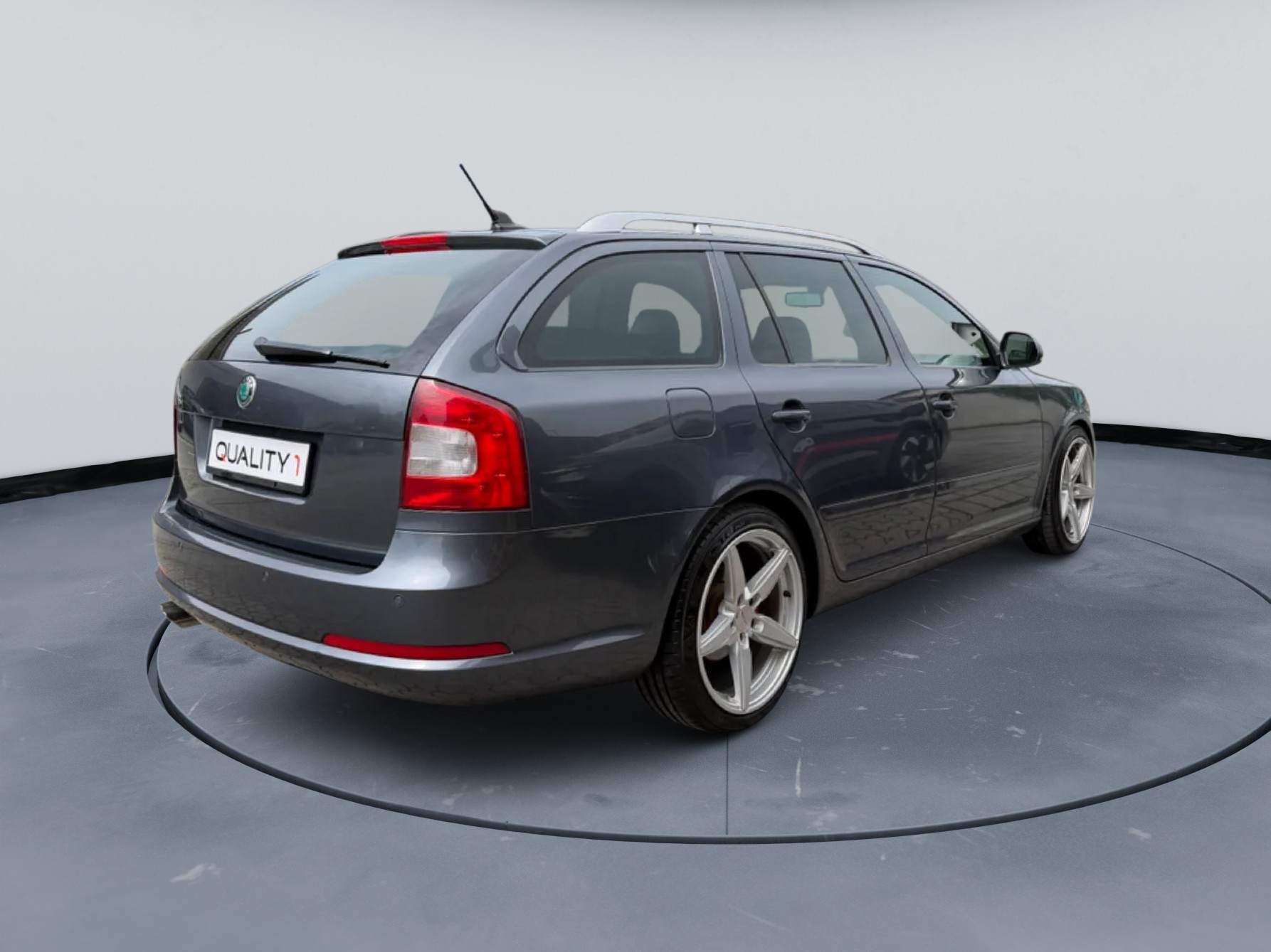SKODA Octavia Combi 2.0 TSI RS DSG-image-4