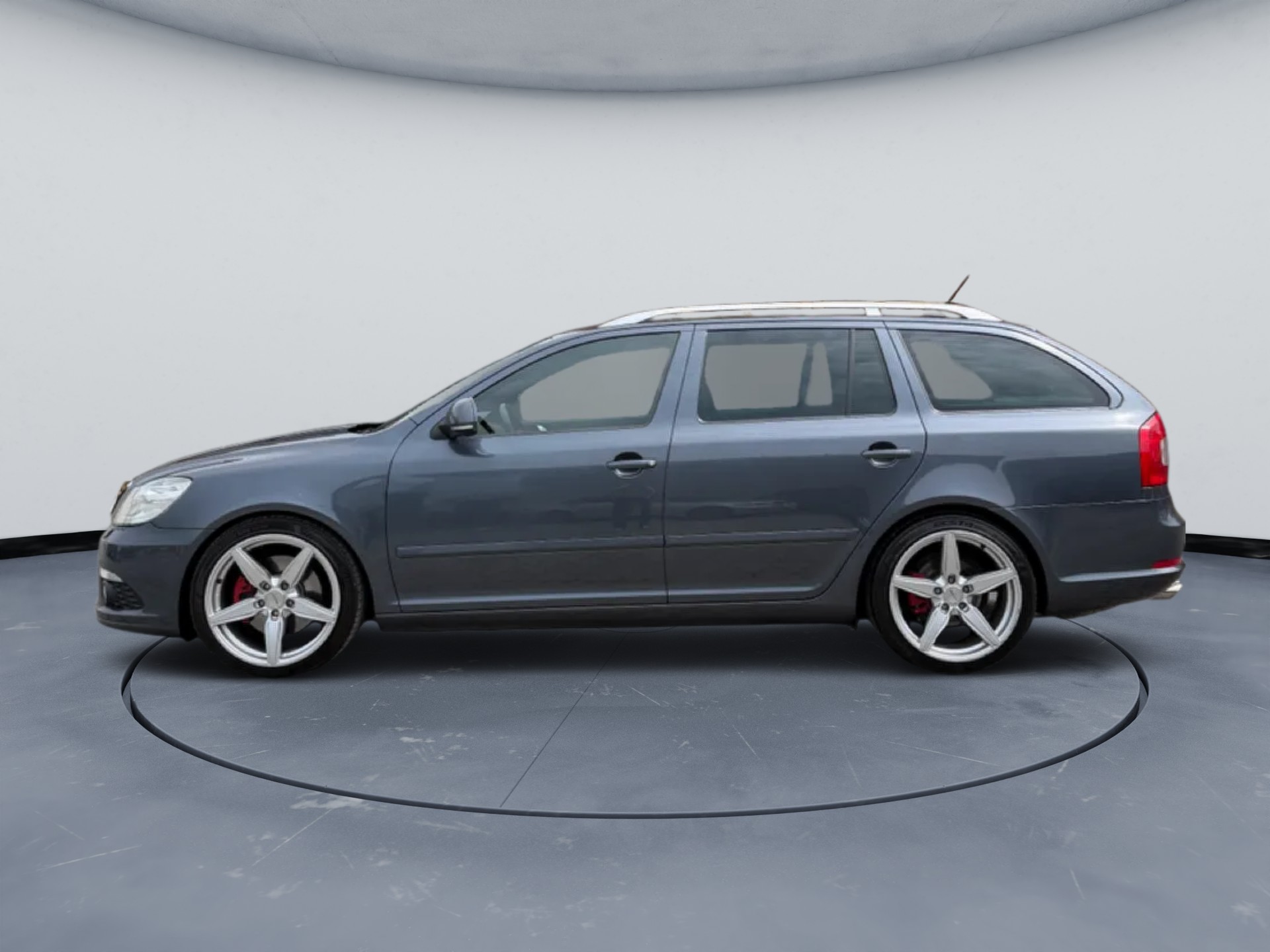 SKODA Octavia Combi 2.0 TSI RS DSG-image-2