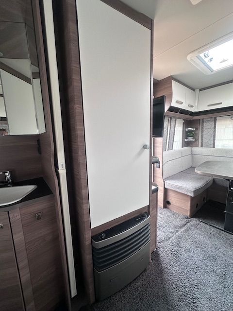 KNAUS Sport 450FU Silver Edition-image-8